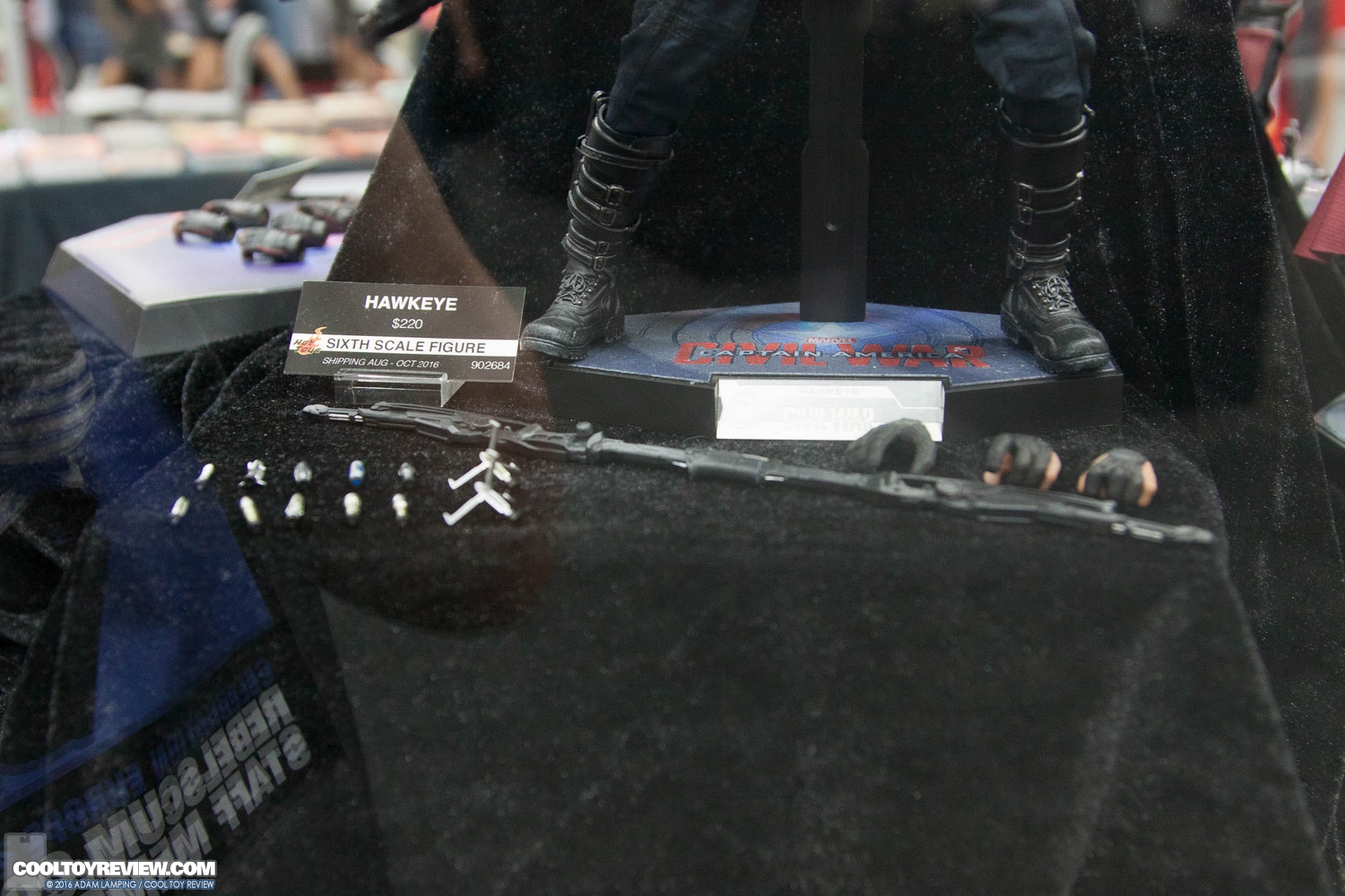 san-diego-comic-con-hot-toys-booth-077.jpg