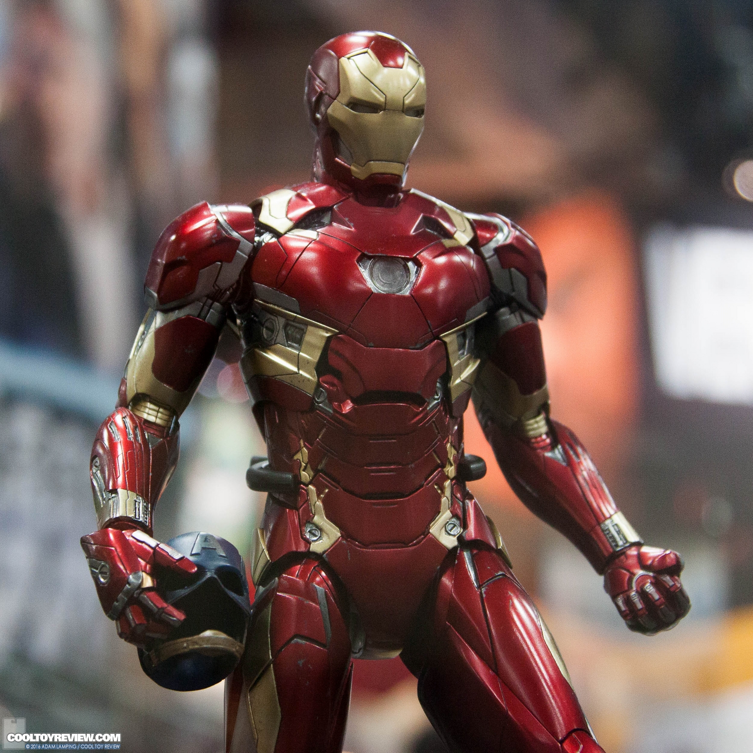 san-diego-comic-con-hot-toys-booth-082.jpg