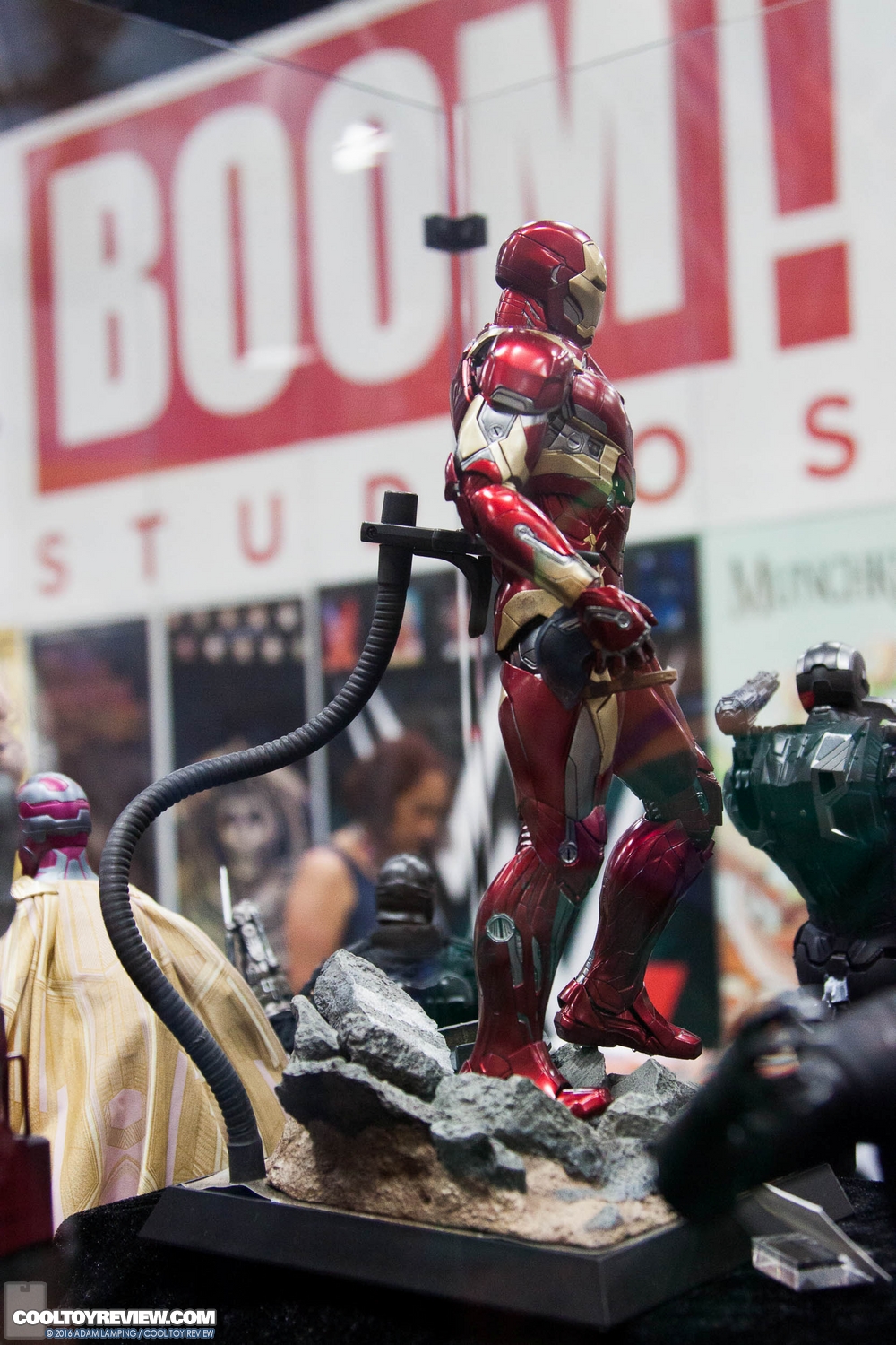 san-diego-comic-con-hot-toys-booth-086.jpg