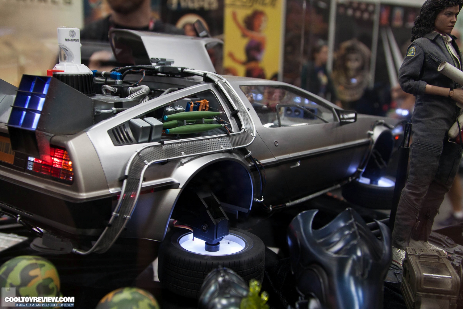 san-diego-comic-con-hot-toys-booth-129.jpg