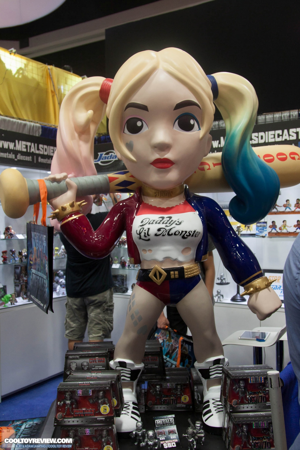 san-diego-comic-con-jada-toys-booth-002.jpg