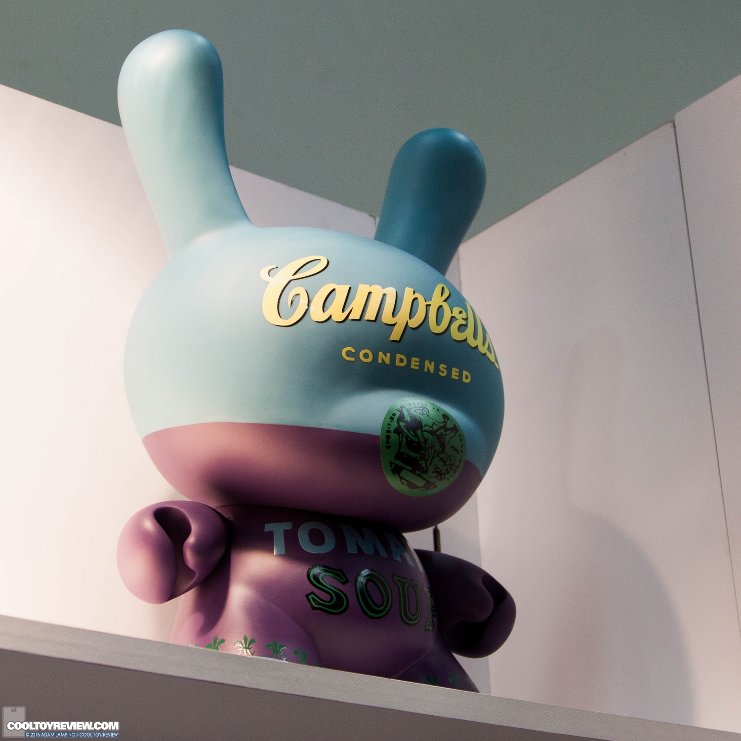 san-diego-comic-con-kidrobot-booth-019.jpg