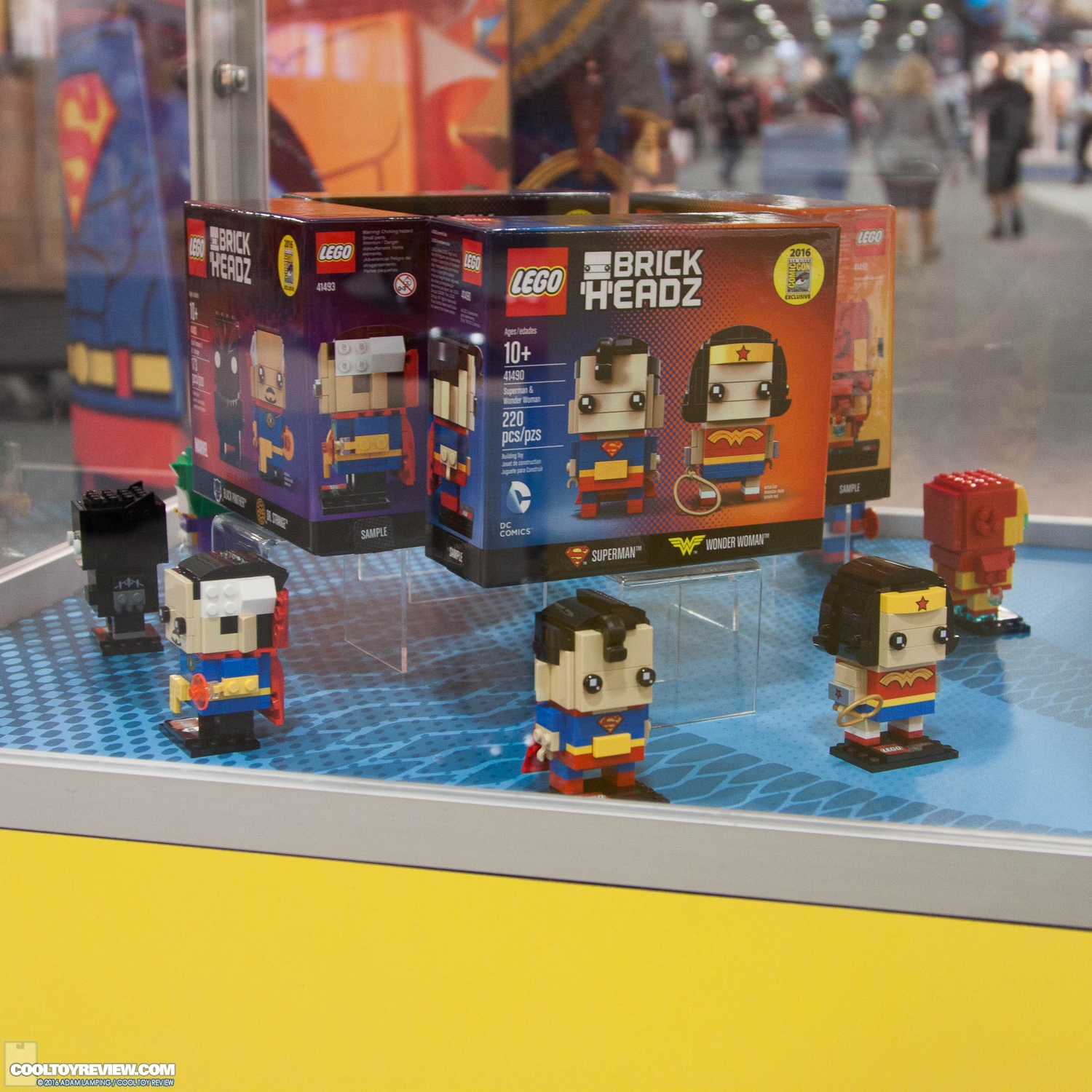 san-diego-comic-con-lego-booth-013.jpg