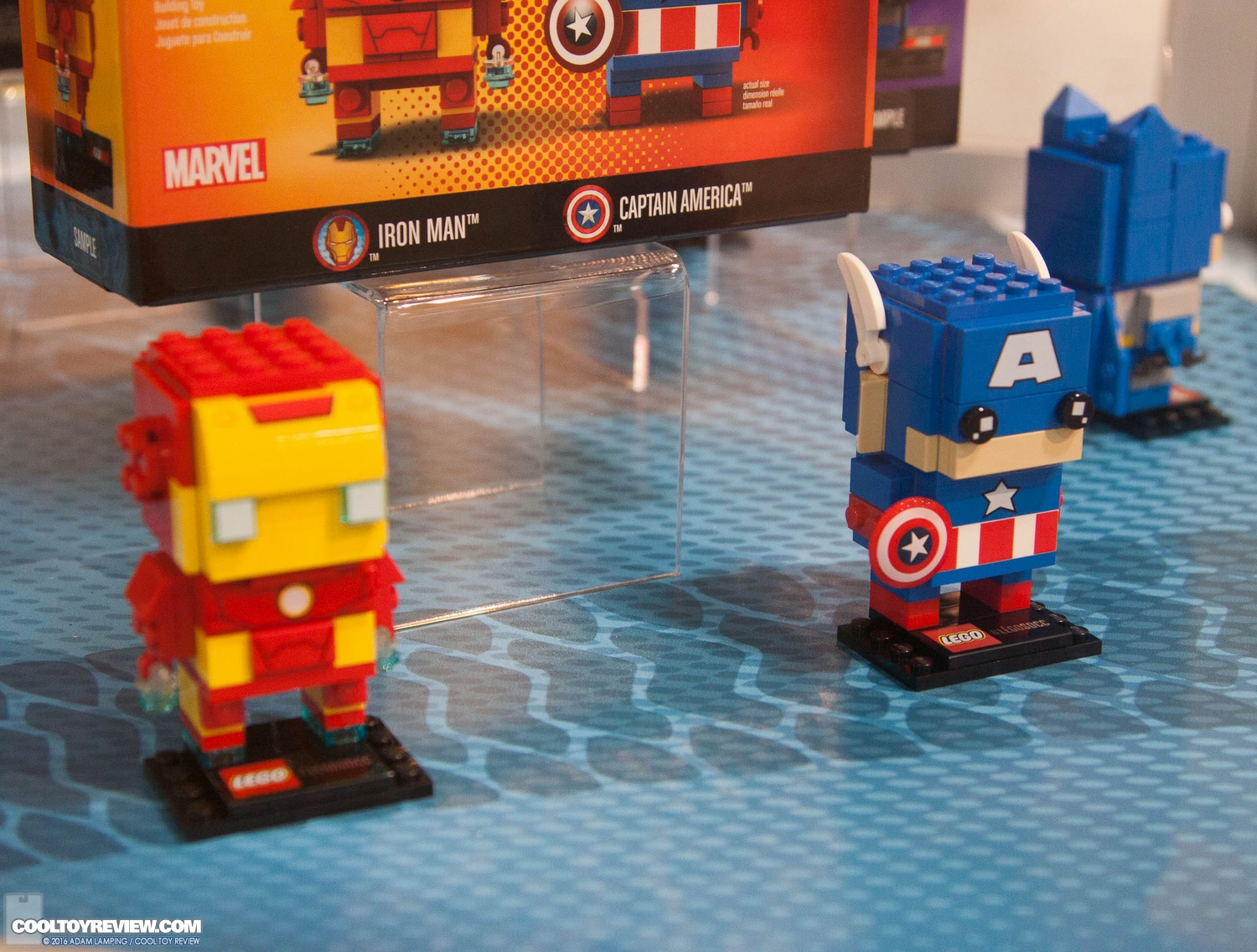 san-diego-comic-con-lego-booth-016.jpg