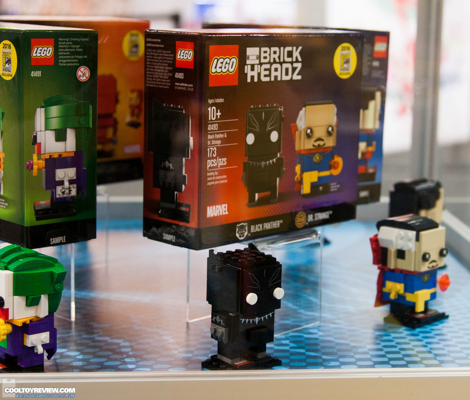 san-diego-comic-con-lego-booth-019.jpg