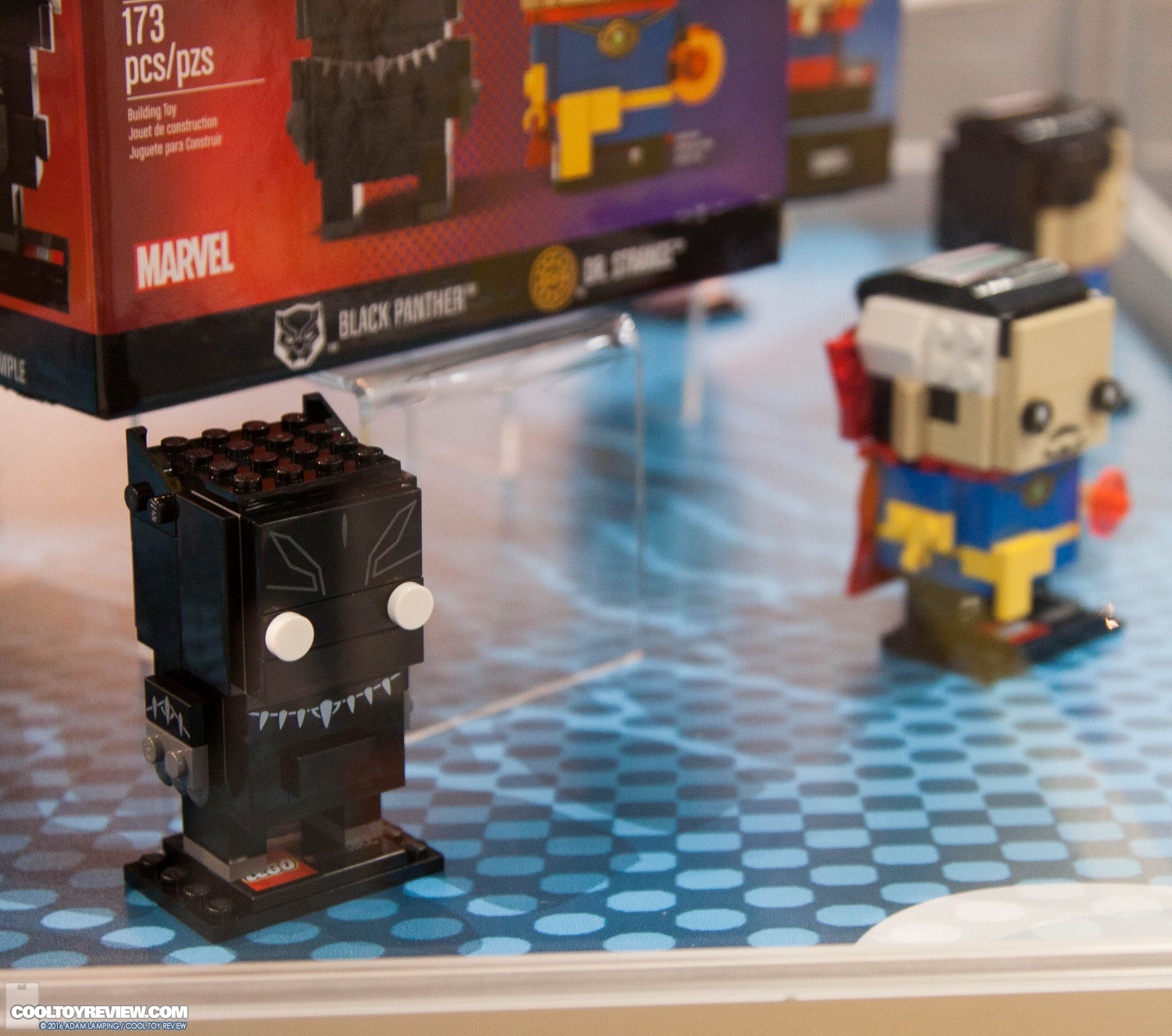 san-diego-comic-con-lego-booth-020.jpg