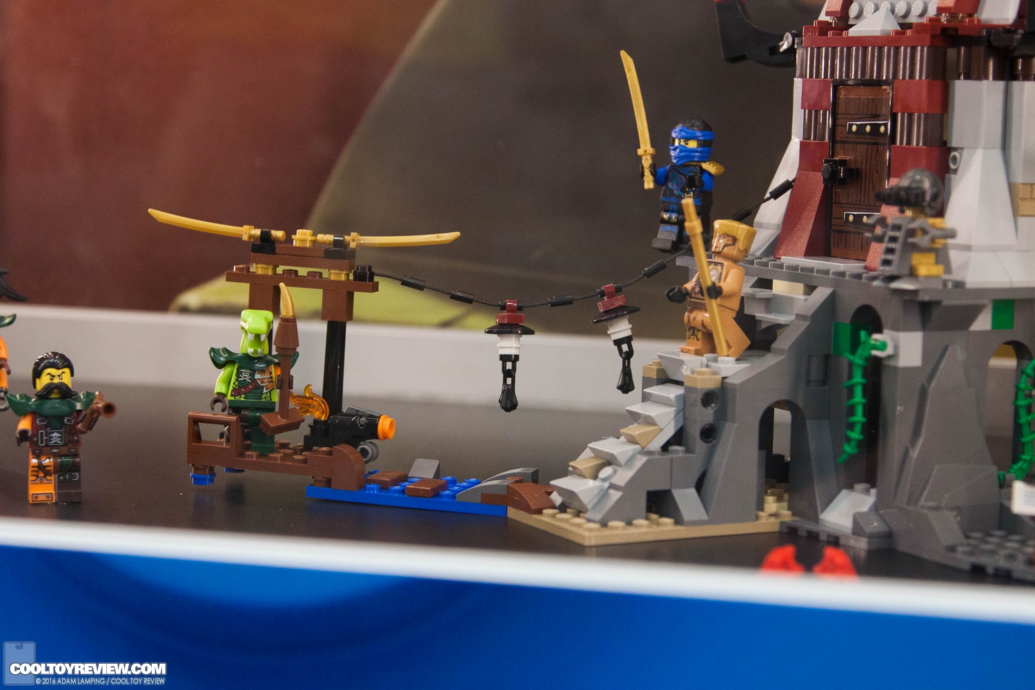 san-diego-comic-con-lego-booth-058.jpg