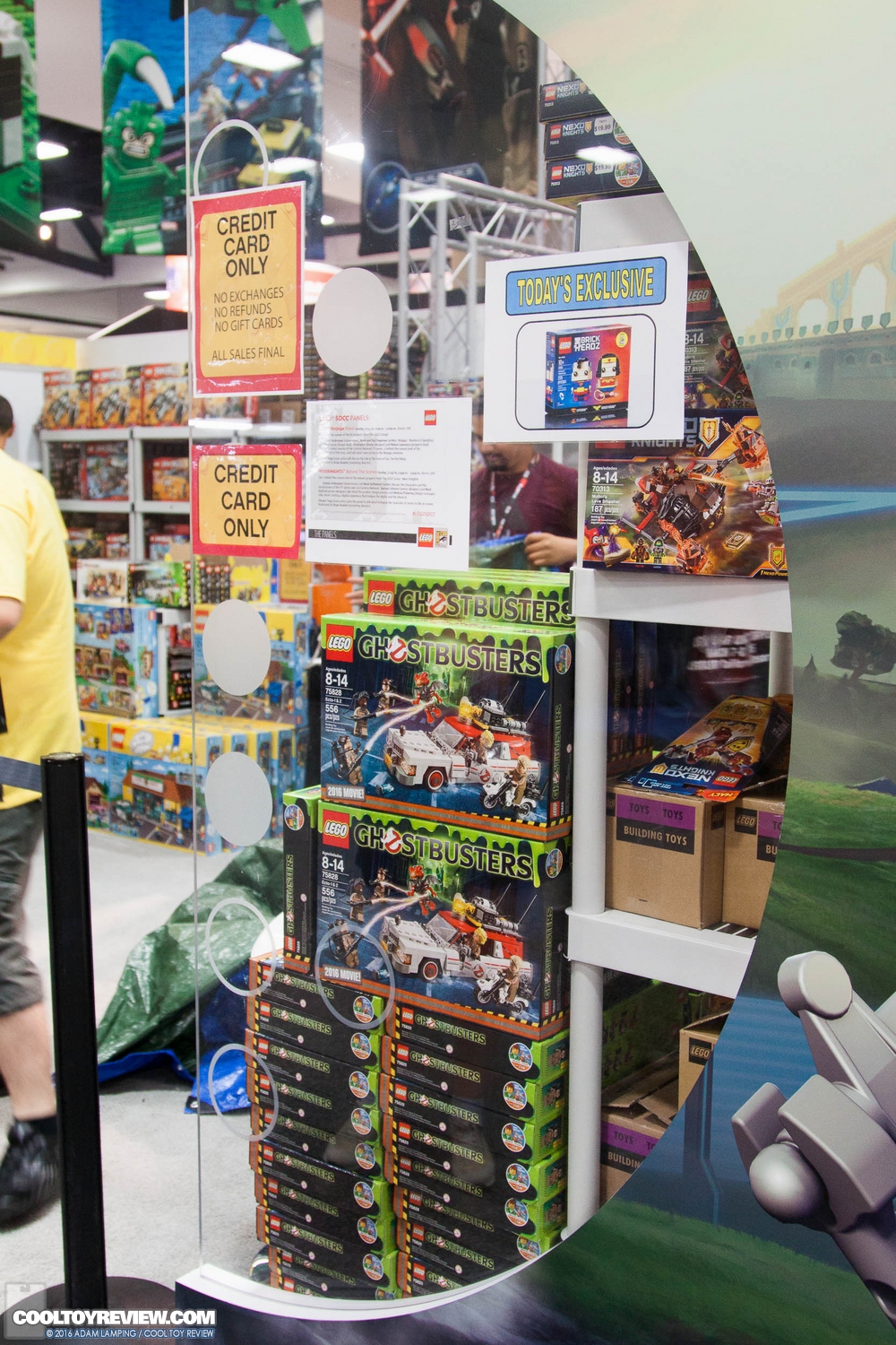 san-diego-comic-con-lego-booth-062.jpg