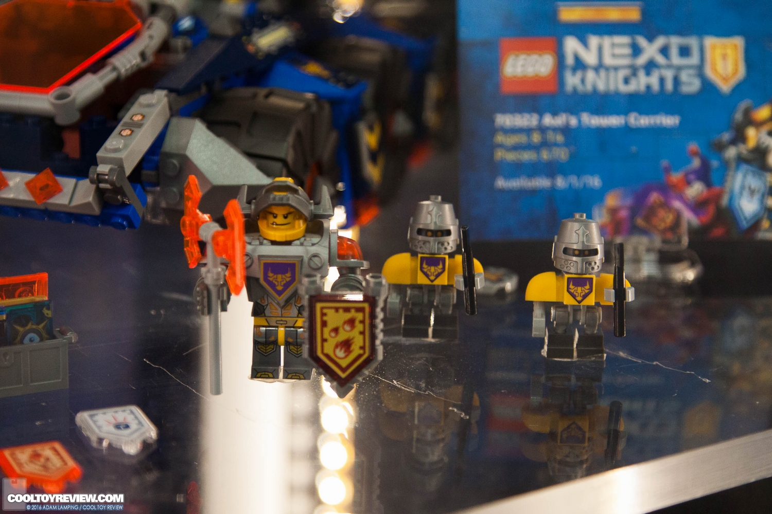 san-diego-comic-con-lego-booth-074.jpg