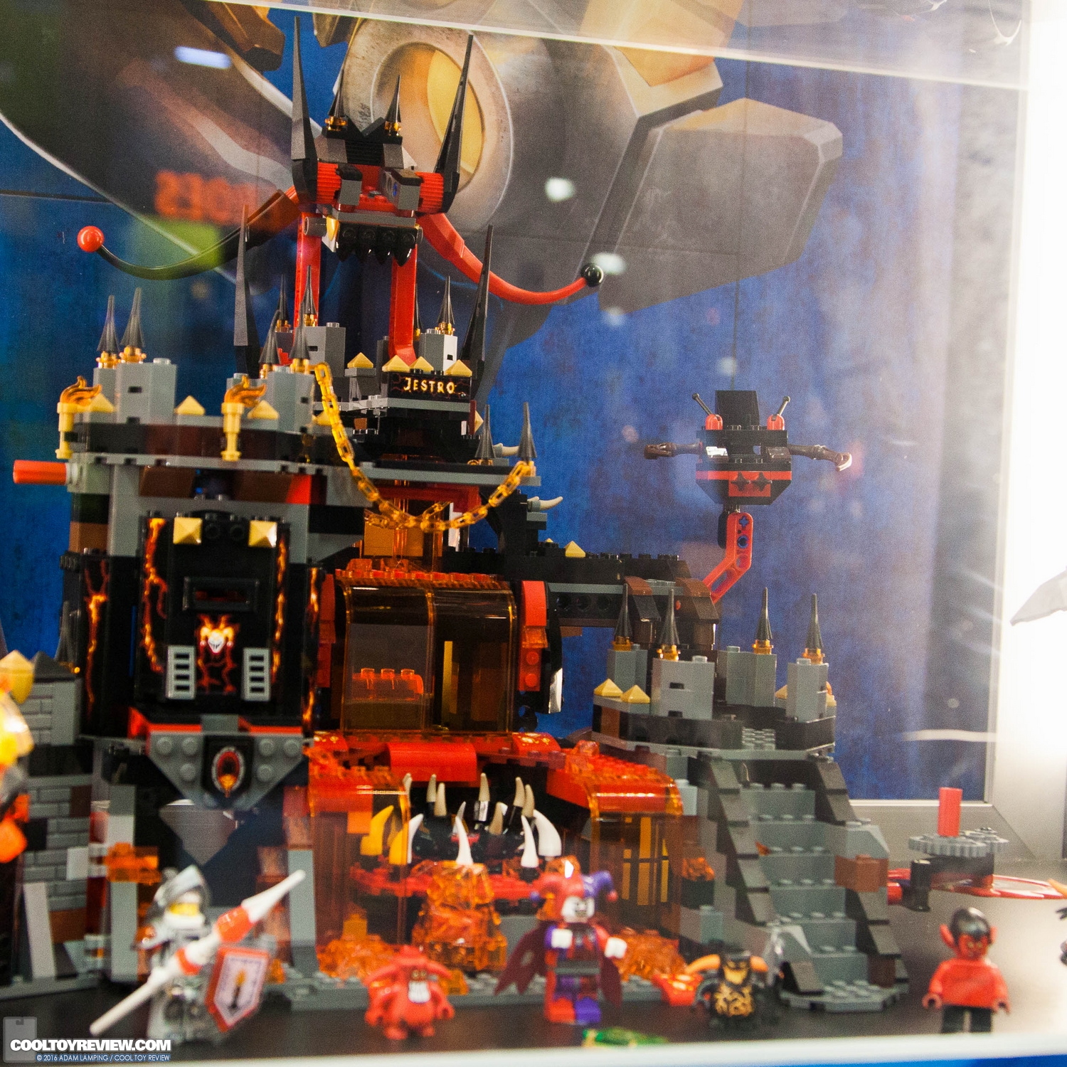 san-diego-comic-con-lego-booth-077.jpg