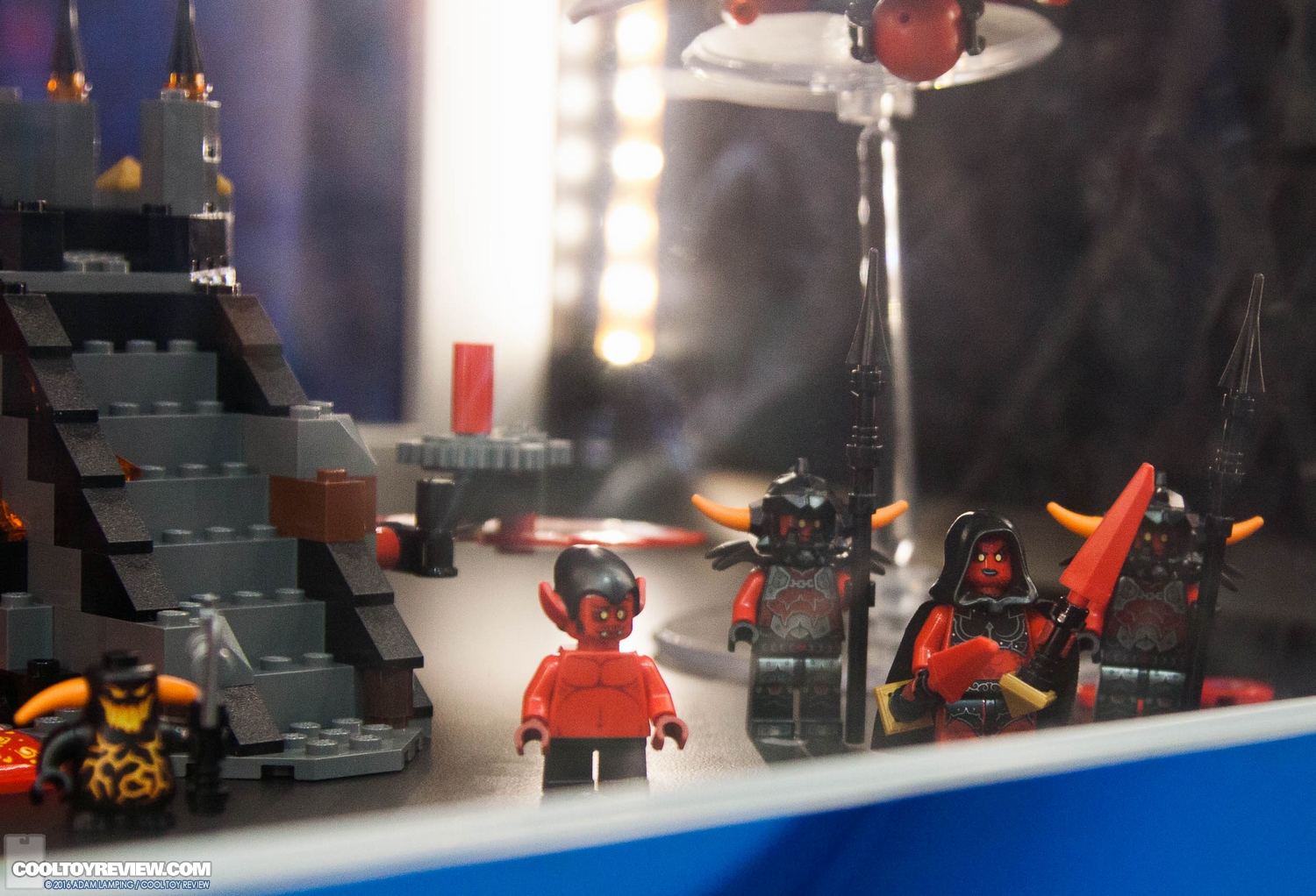 san-diego-comic-con-lego-booth-081.jpg