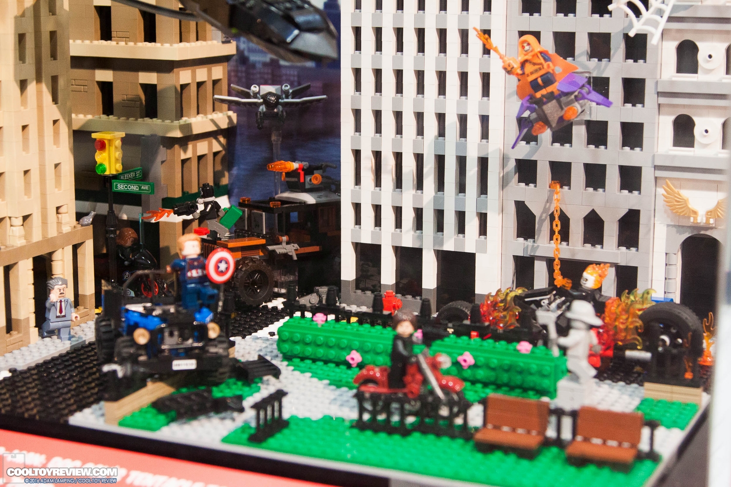 san-diego-comic-con-lego-booth-107.jpg