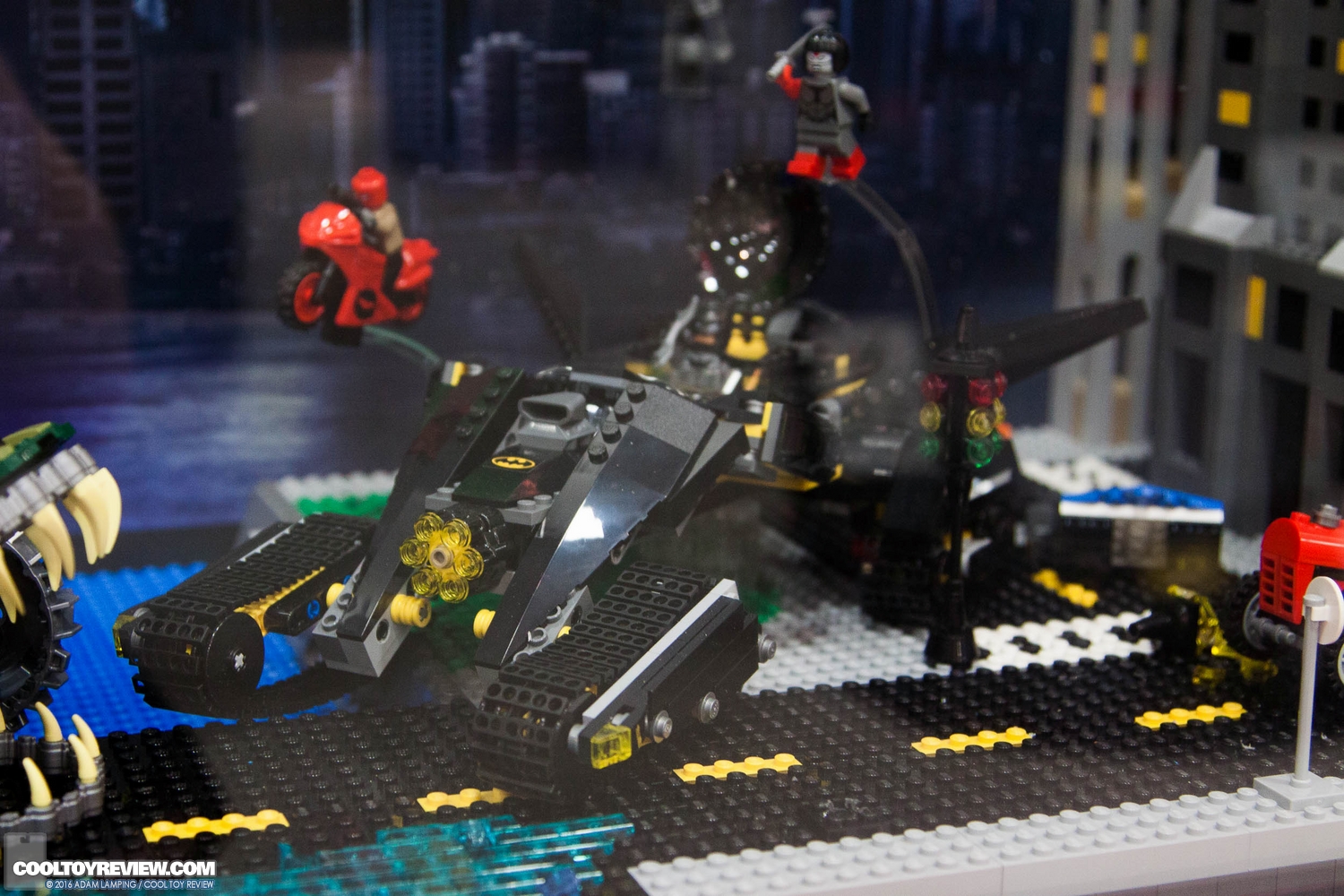 san-diego-comic-con-lego-booth-112.jpg