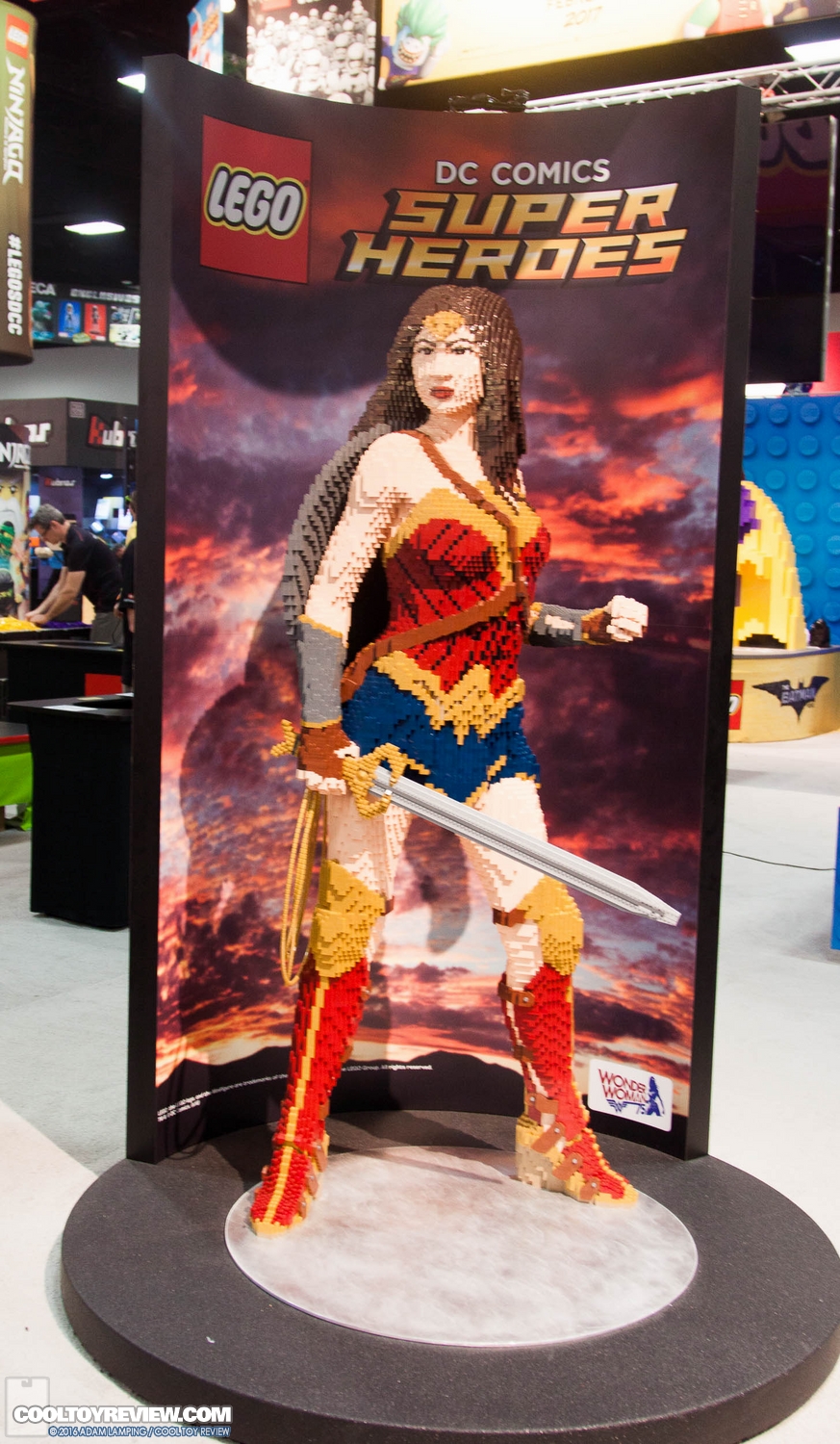 san-diego-comic-con-lego-booth-120.jpg