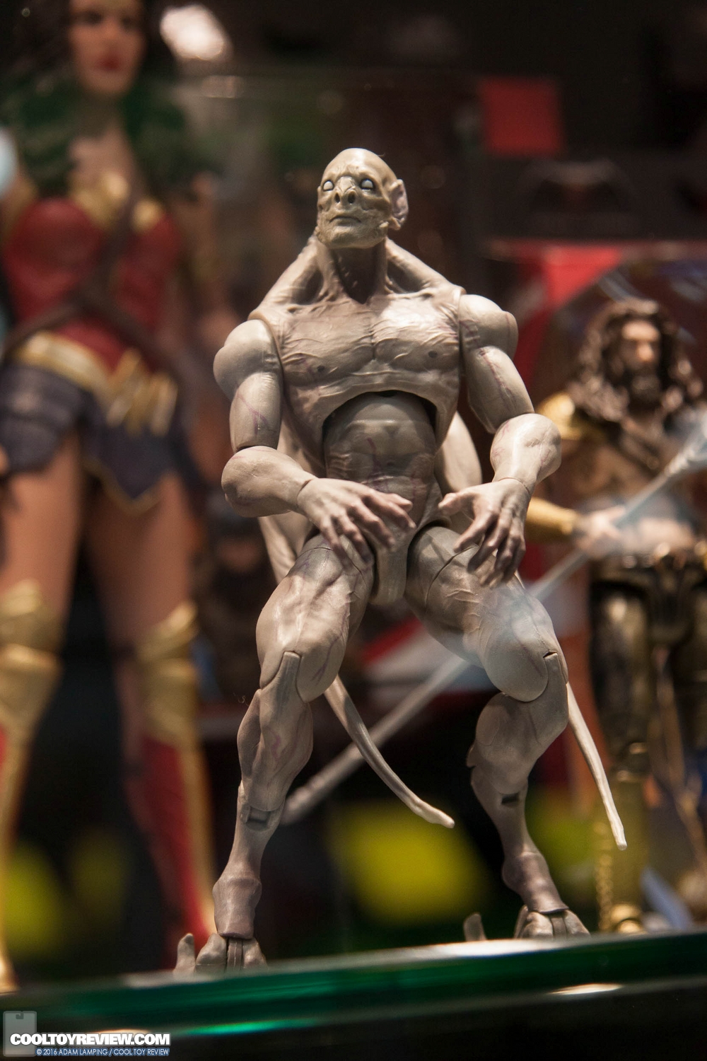 san-diego-comic-con-mattel-dc-comics-multiverse-012.jpg