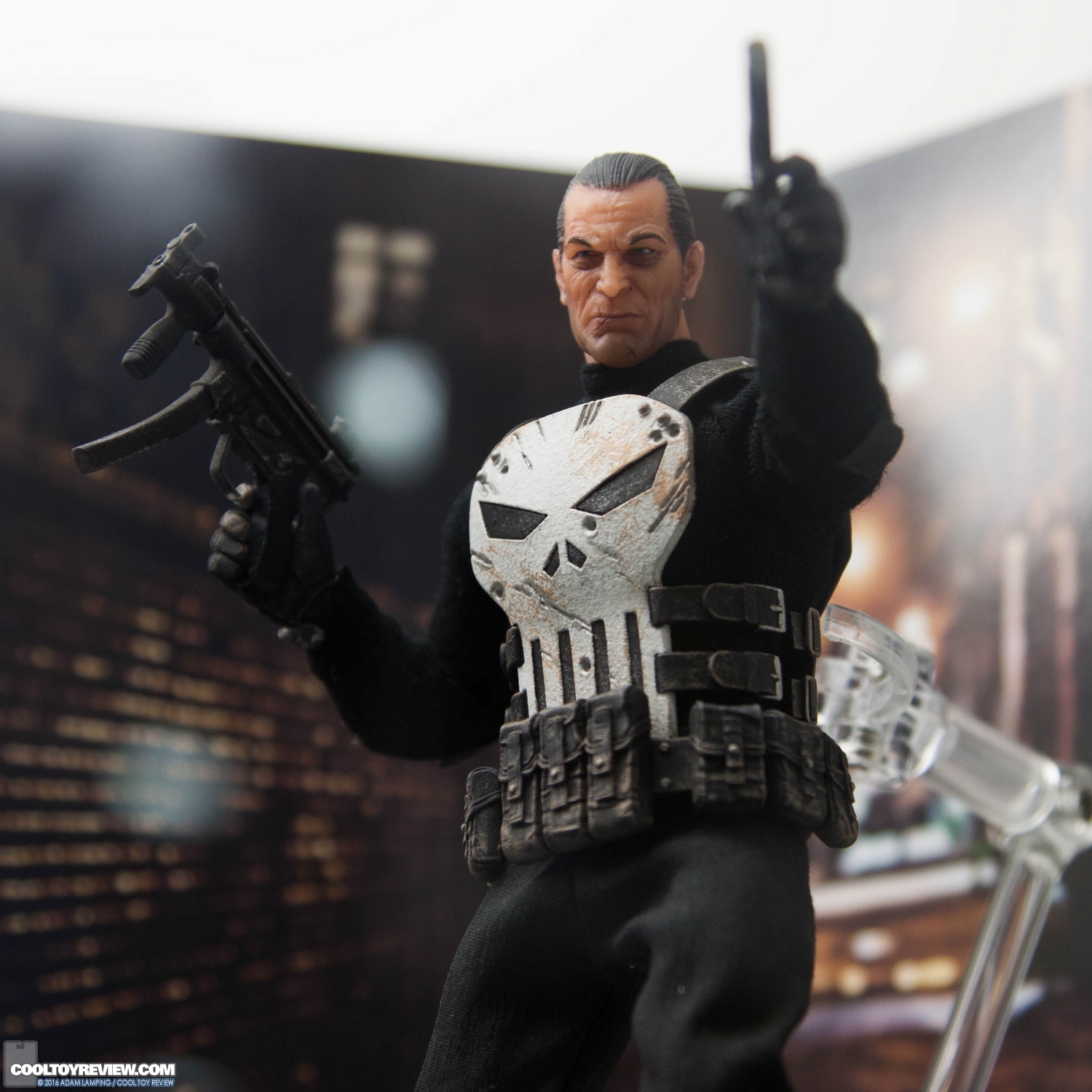 san-diego-comic-con-mezco-toyz-booth-021.jpg