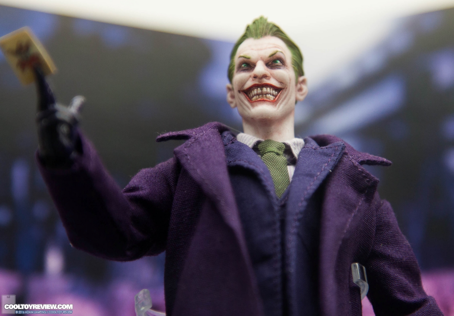 san-diego-comic-con-mezco-toyz-booth-036.jpg