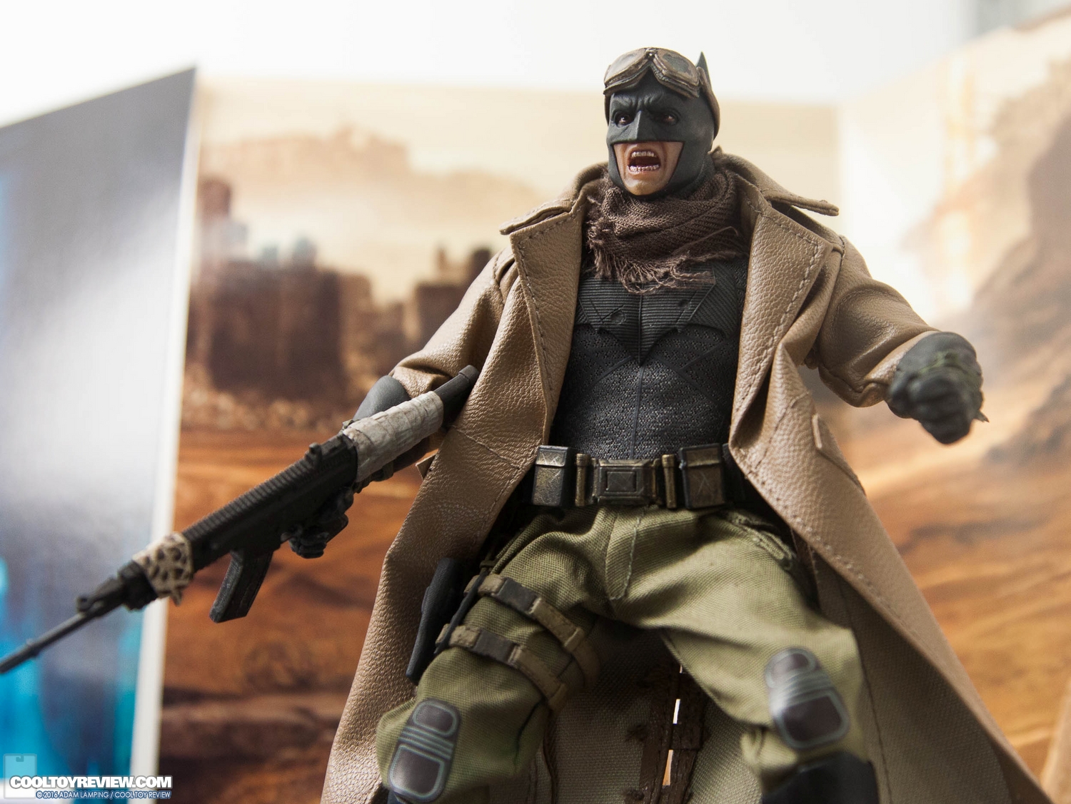 san-diego-comic-con-mezco-toyz-booth-044.jpg