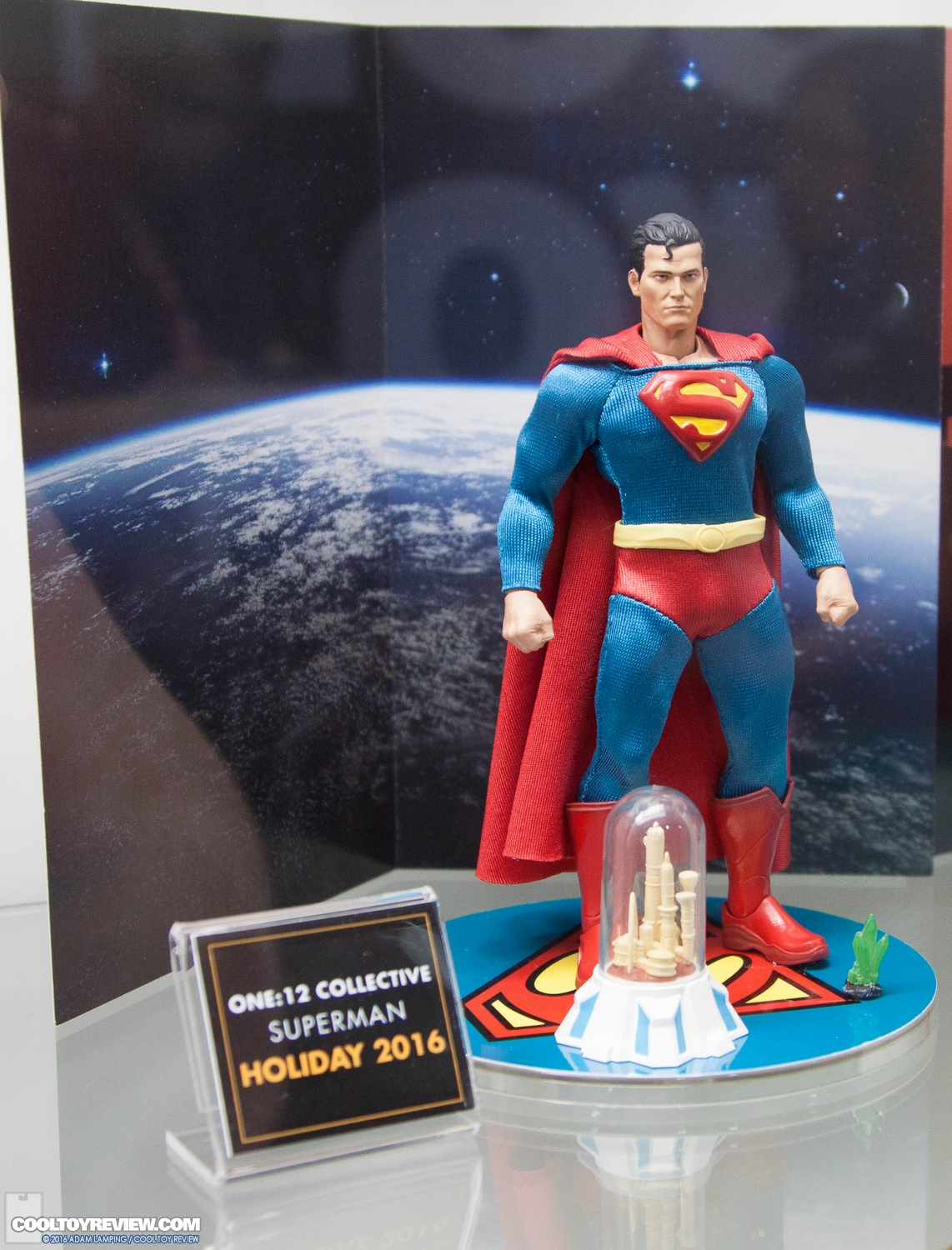 san-diego-comic-con-mezco-toyz-booth-053.jpg