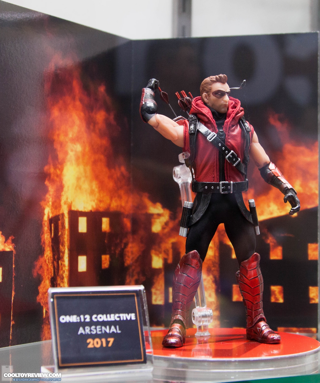 san-diego-comic-con-mezco-toyz-booth-064.jpg