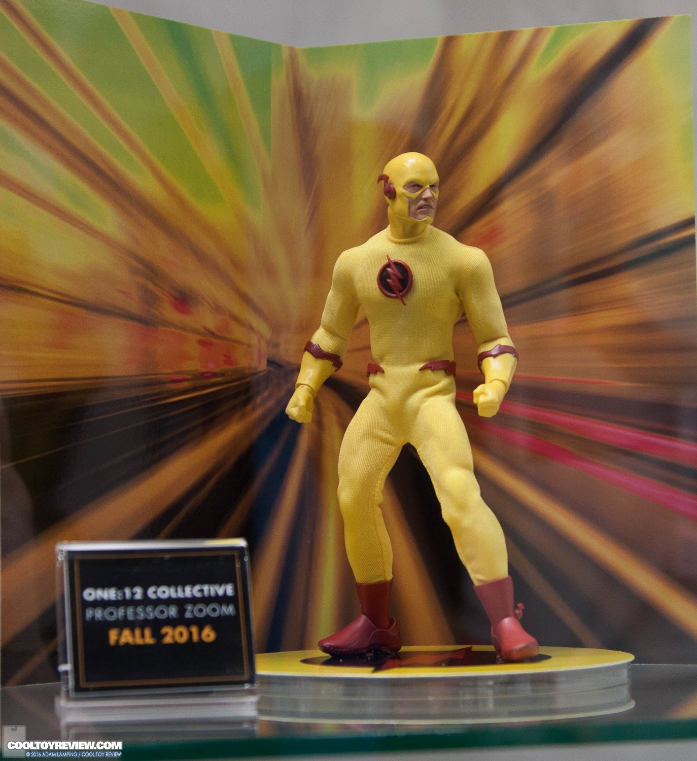 san-diego-comic-con-mezco-toyz-booth-069.jpg