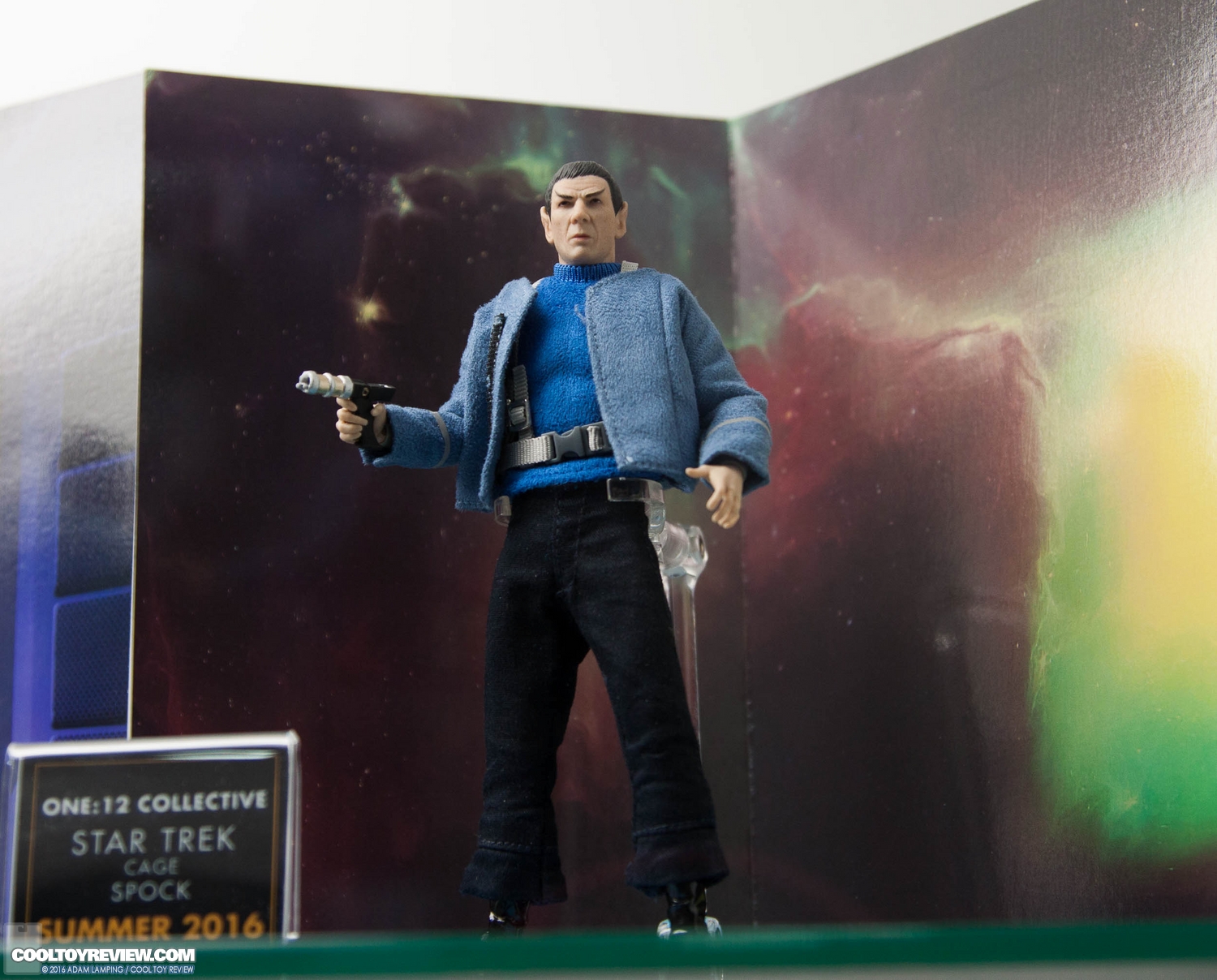 san-diego-comic-con-mezco-toyz-booth-084.jpg