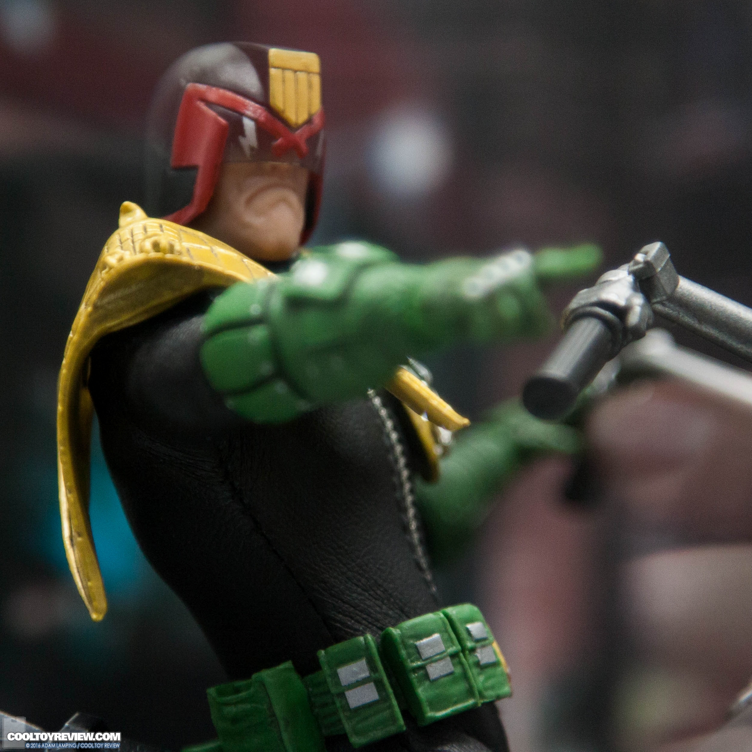 san-diego-comic-con-mezco-toyz-booth-112.jpg