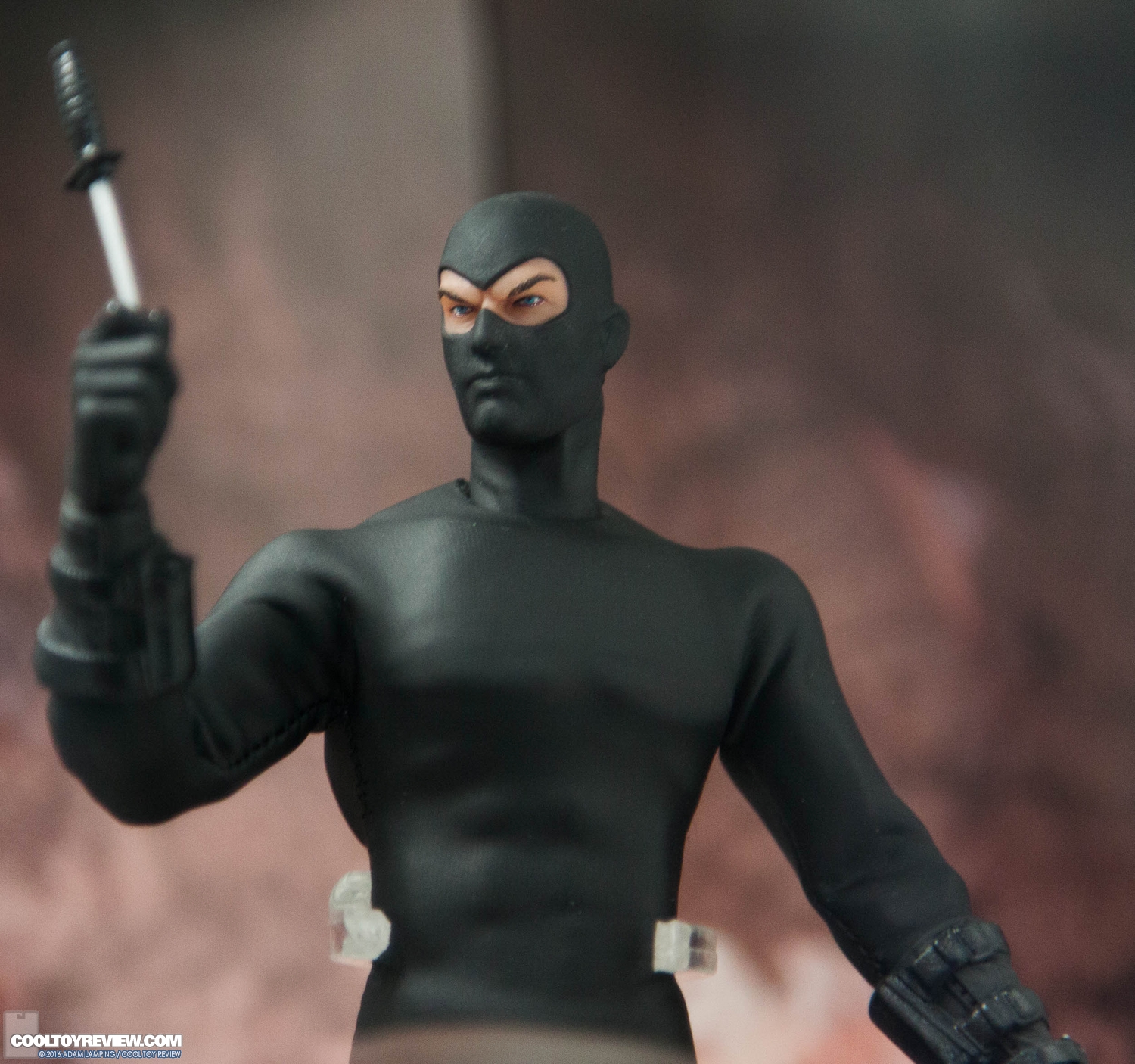 san-diego-comic-con-mezco-toyz-booth-118.jpg