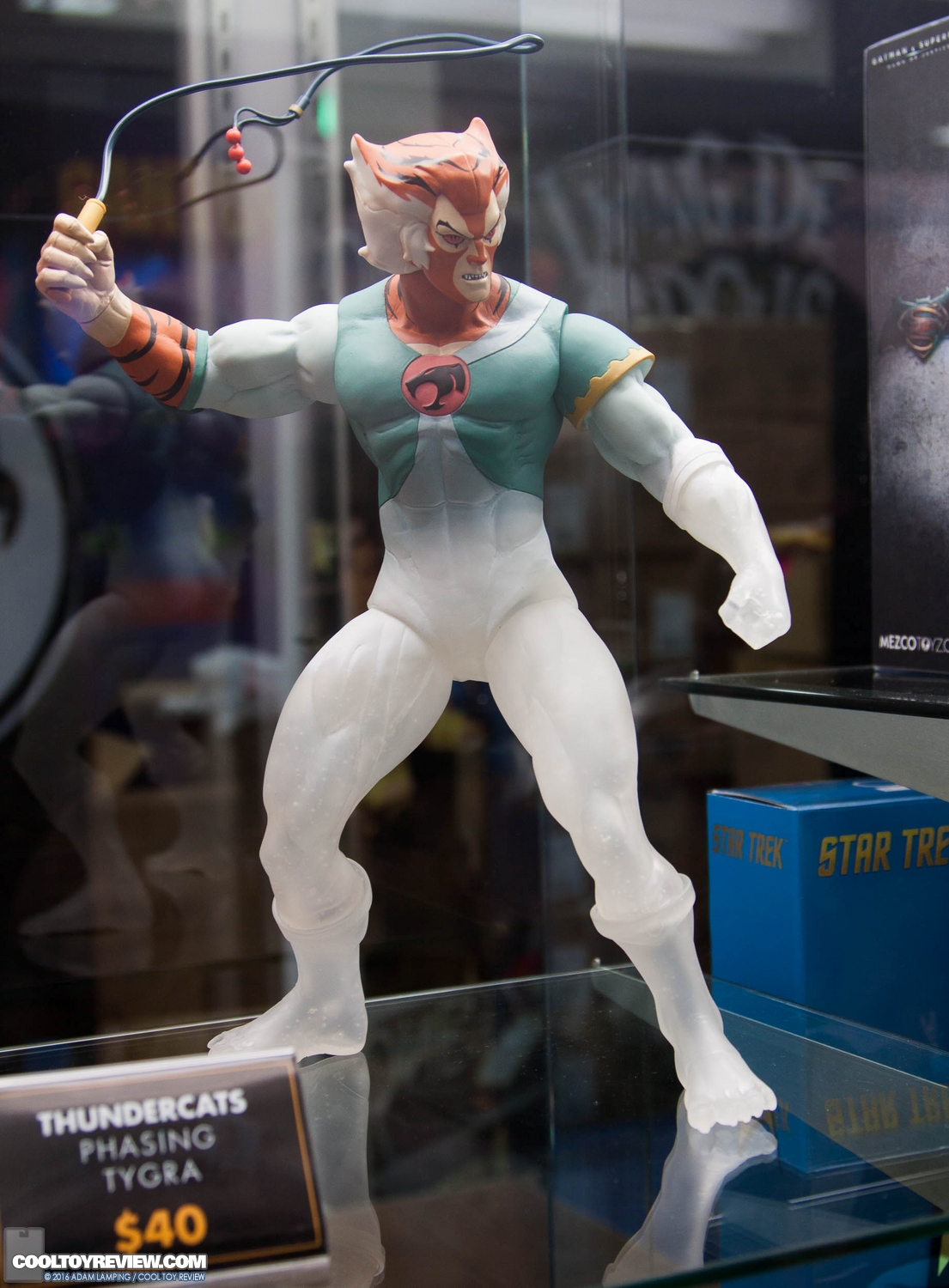 san-diego-comic-con-mezco-toyz-booth-123.jpg