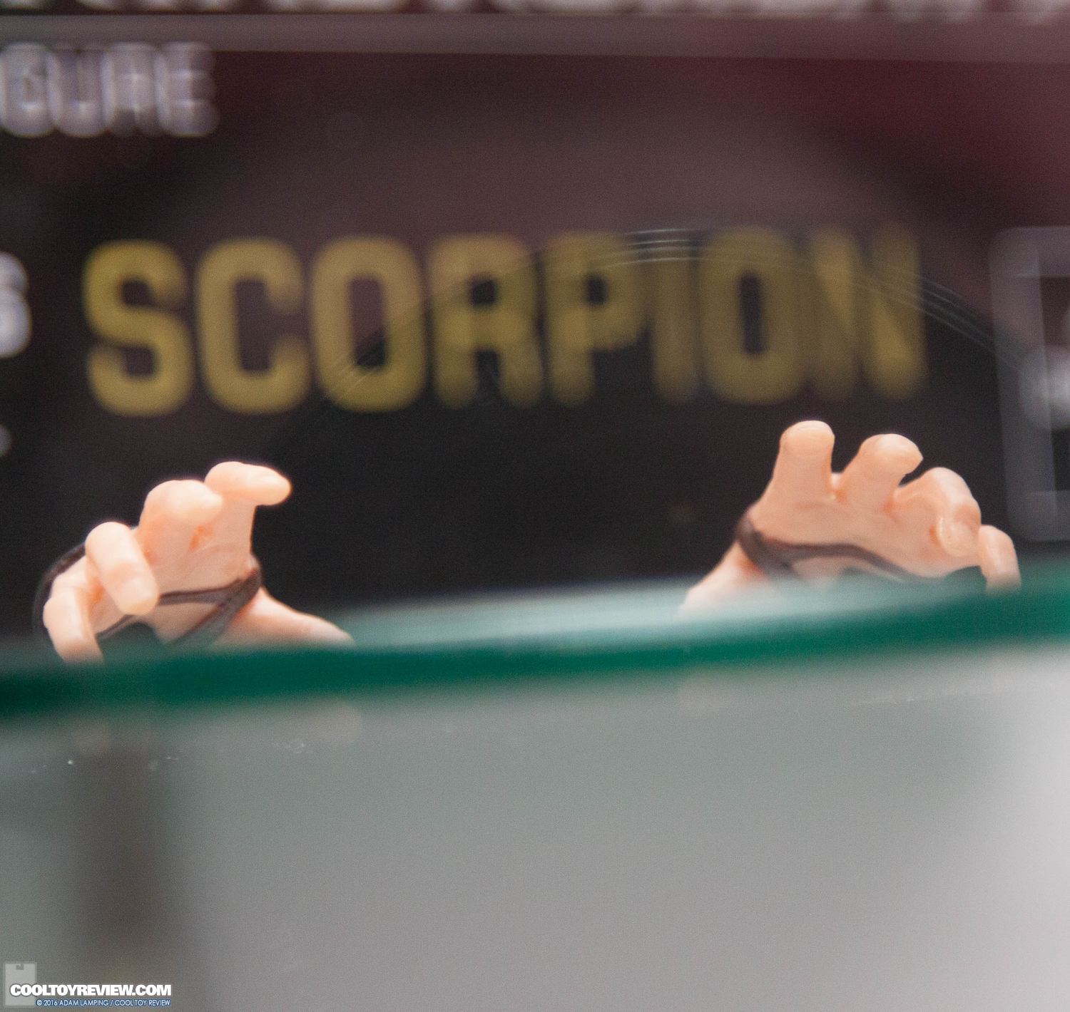 san-diego-comic-con-mezco-toyz-booth-168.jpg
