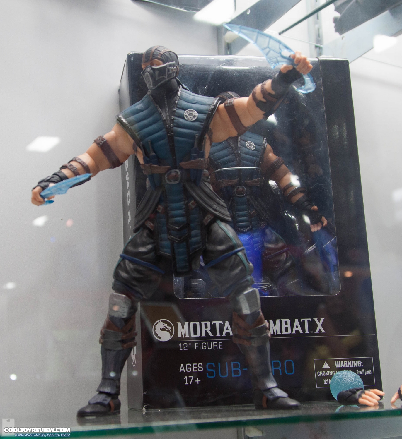 san-diego-comic-con-mezco-toyz-booth-169.jpg