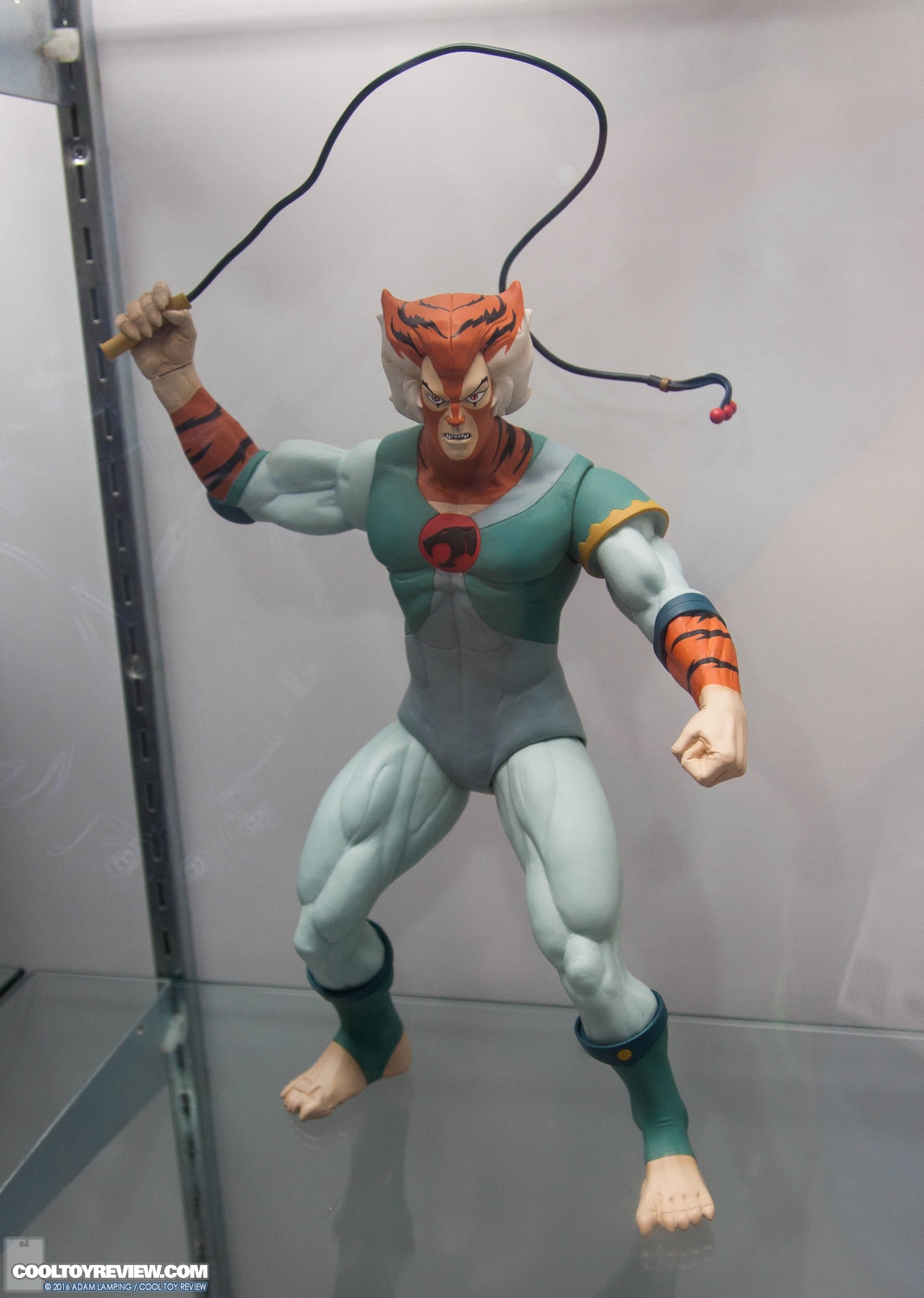 san-diego-comic-con-mezco-toyz-booth-180.jpg