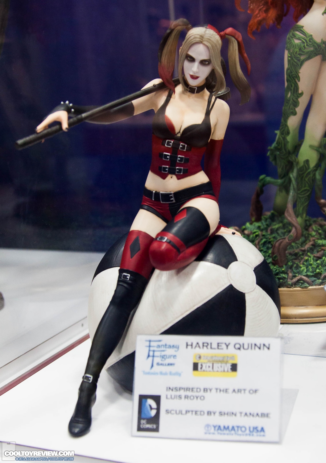 san-diego-comic-con-yamato-toys-usa-booth-038.jpg