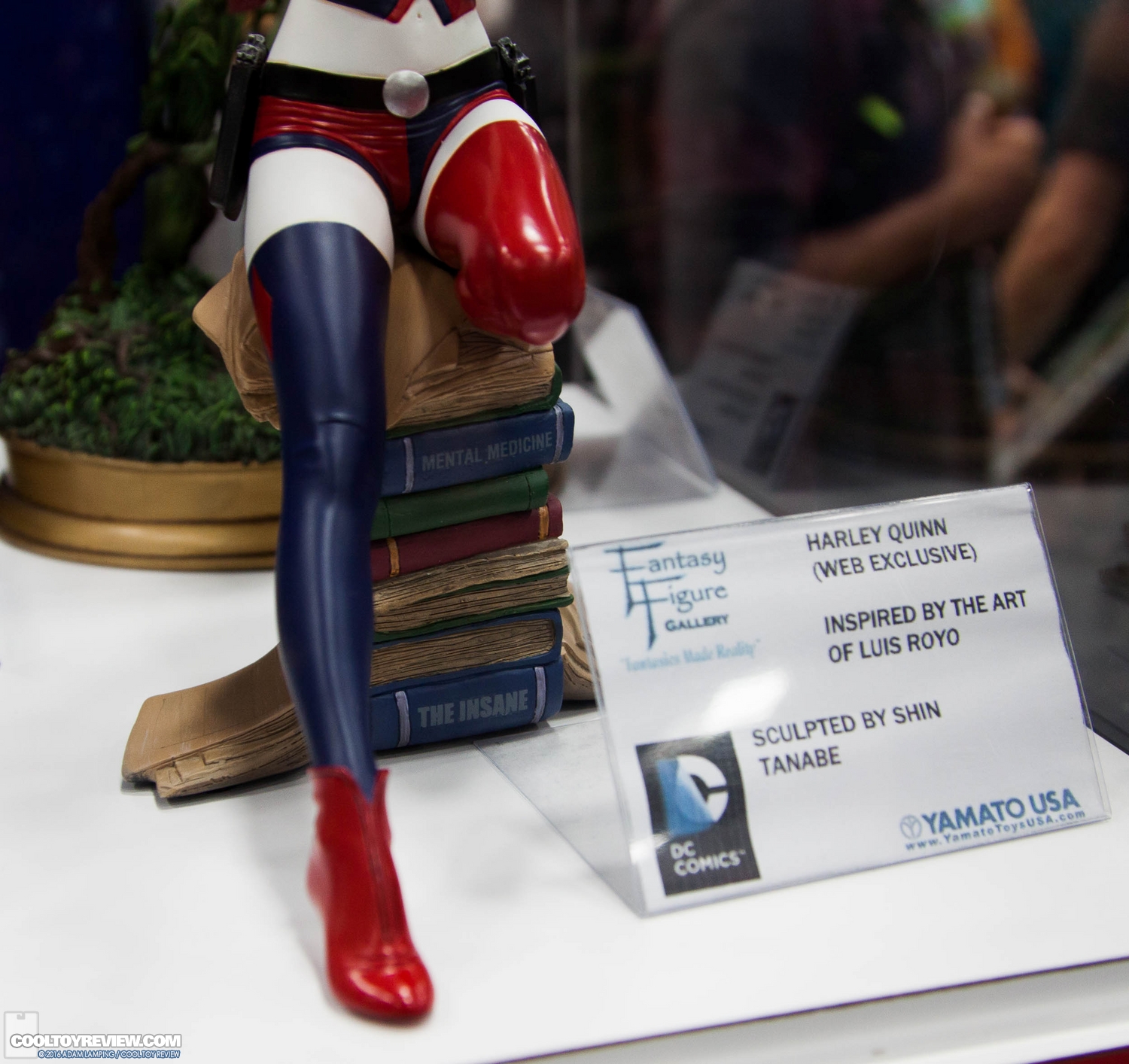 san-diego-comic-con-yamato-toys-usa-booth-046.jpg