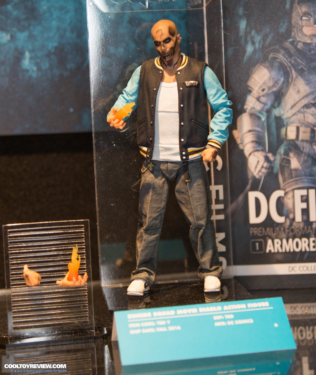 DC-Collectibles-2016-International-Toy-Fair-008.jpg