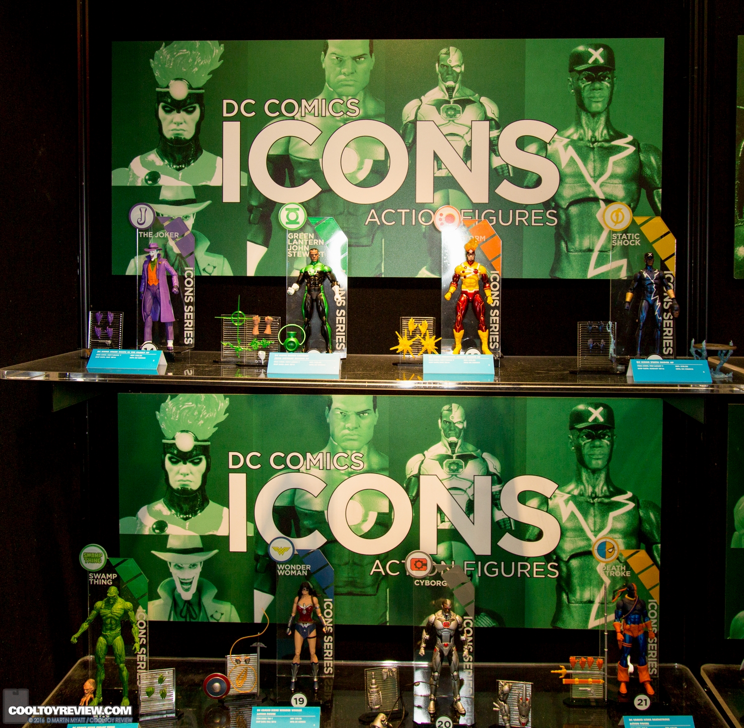 DC-Collectibles-2016-International-Toy-Fair-066.jpg