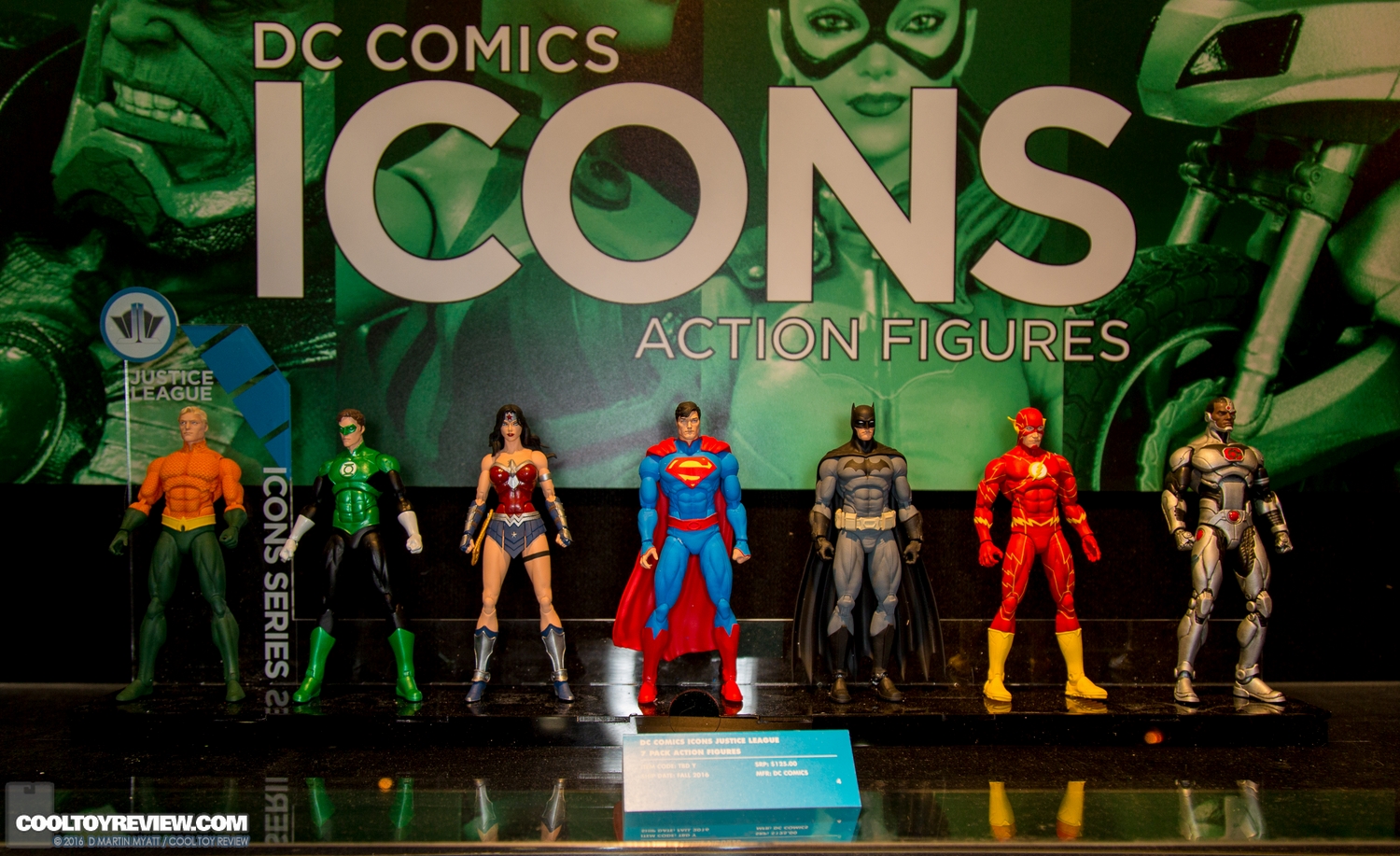 DC-Collectibles-2016-International-Toy-Fair-097.jpg