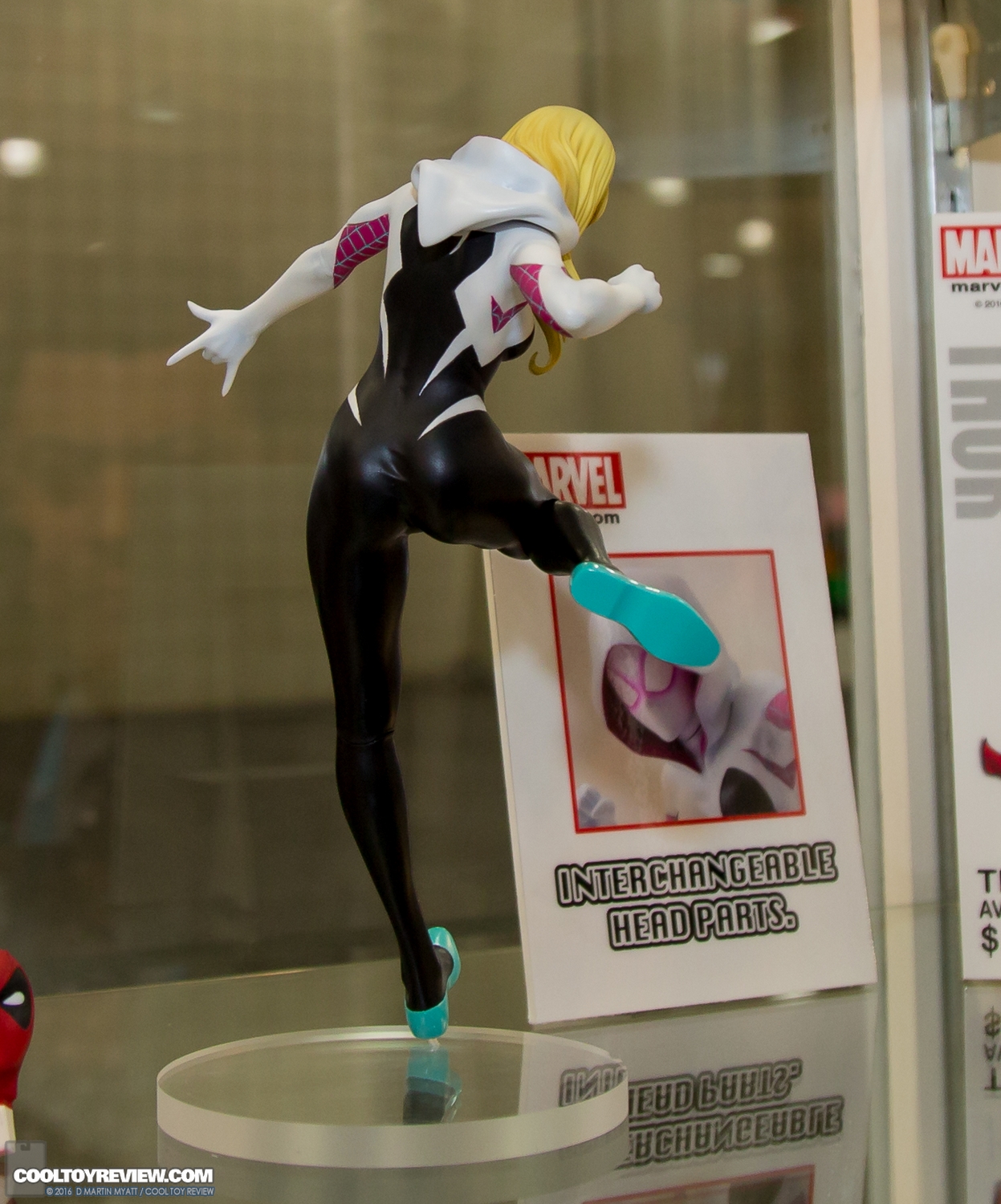 Kotobukiya-2016-International-Toy-Fair-009.jpg