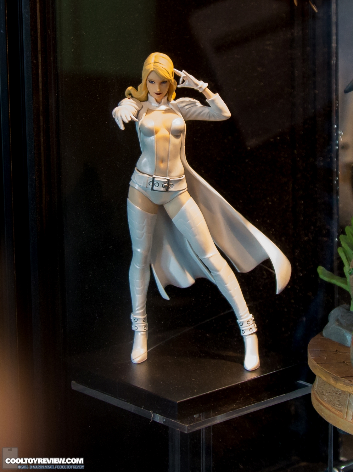 Kotobukiya-2016-International-Toy-Fair-090.jpg