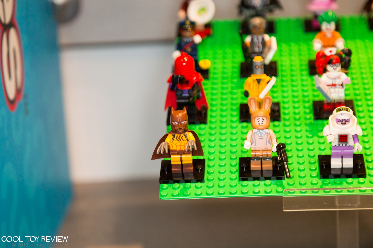 LEGO-2017-International-Toy-Fair-Minifigures-004.jpg