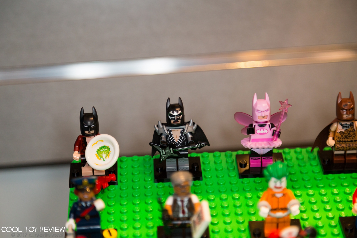 LEGO-2017-International-Toy-Fair-Minifigures-008.jpg