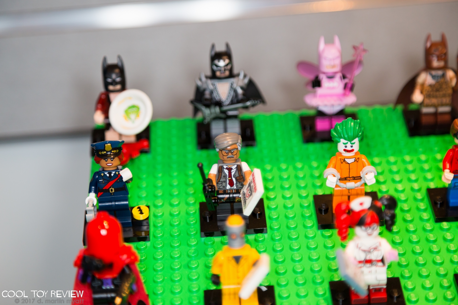 LEGO-2017-International-Toy-Fair-Minifigures-009.jpg