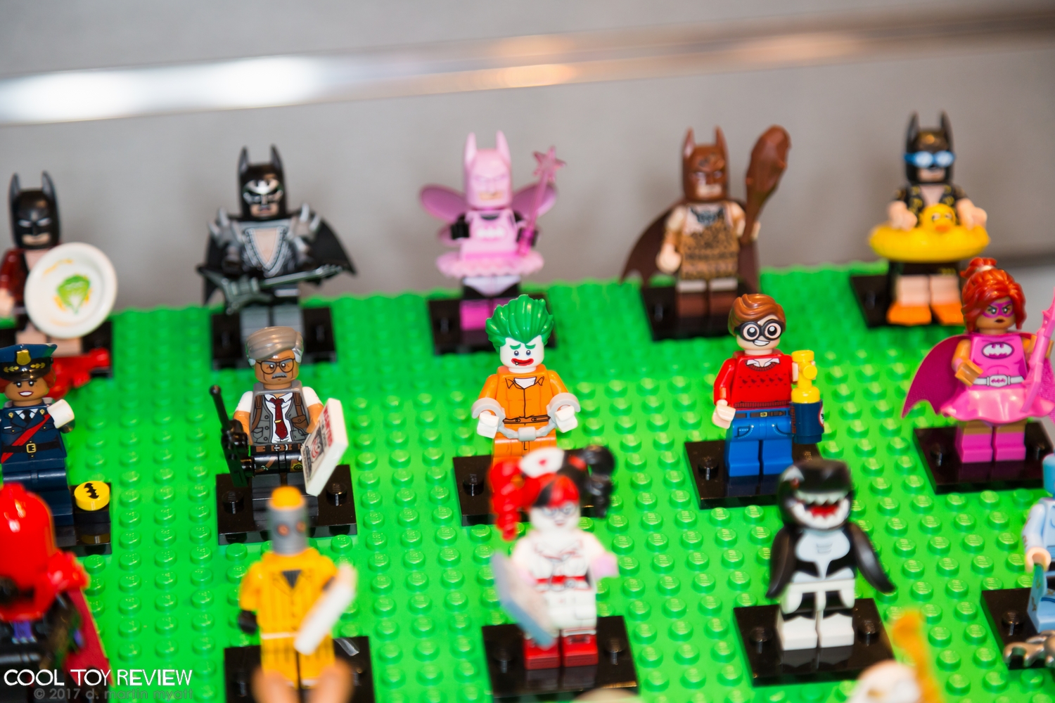 LEGO-2017-International-Toy-Fair-Minifigures-014.jpg