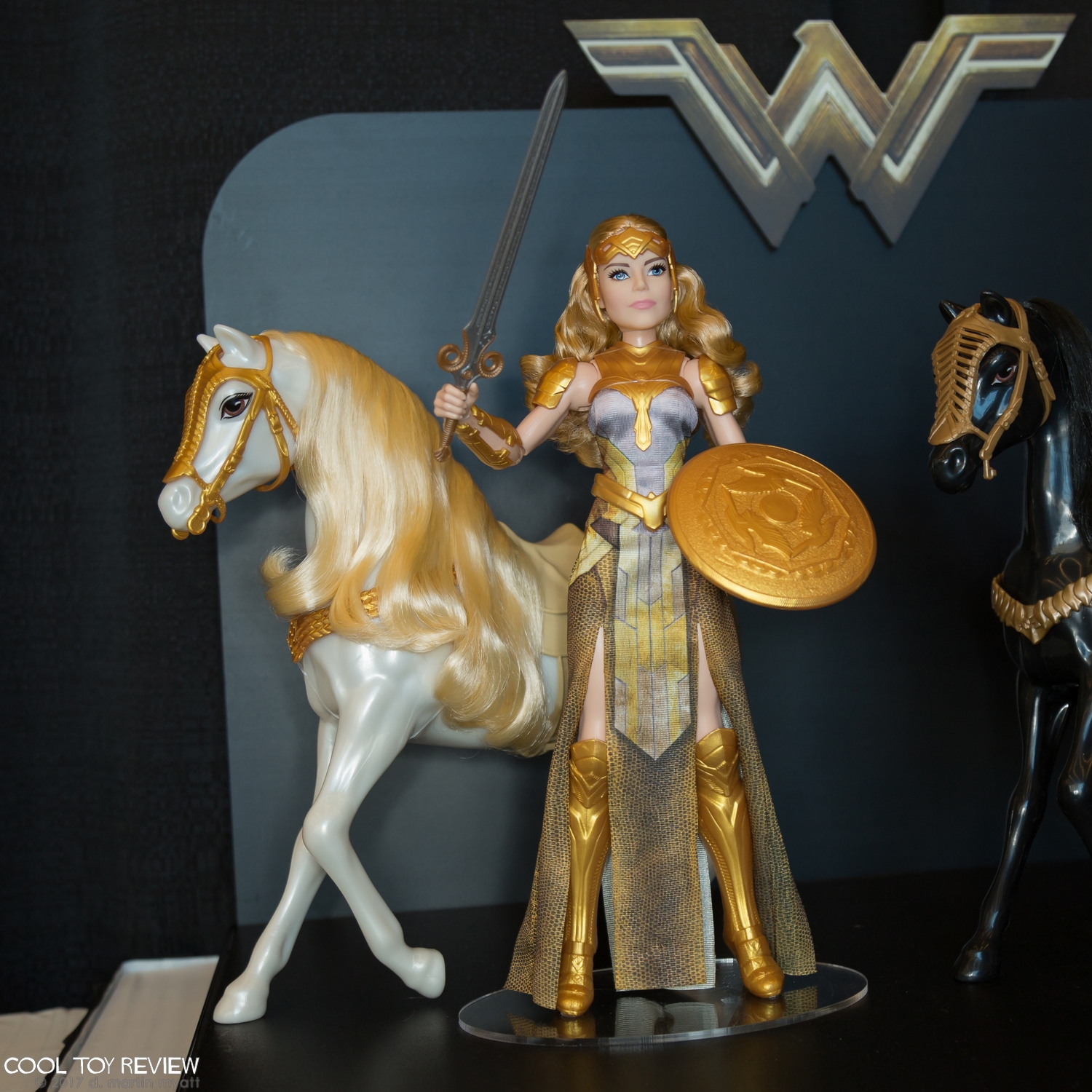 Mattel-Wonder-Woman-2017-International-Toy-Fair-003.jpg