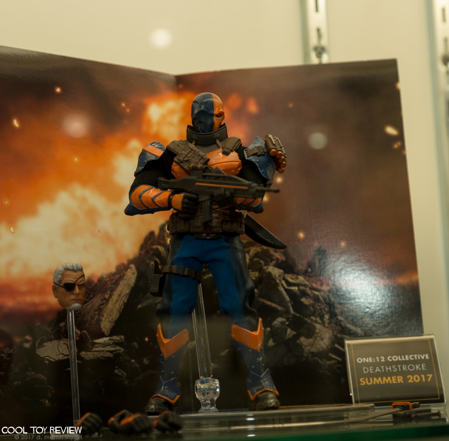 Mezco-Toyz-2017-Toy-Fair-005.jpg