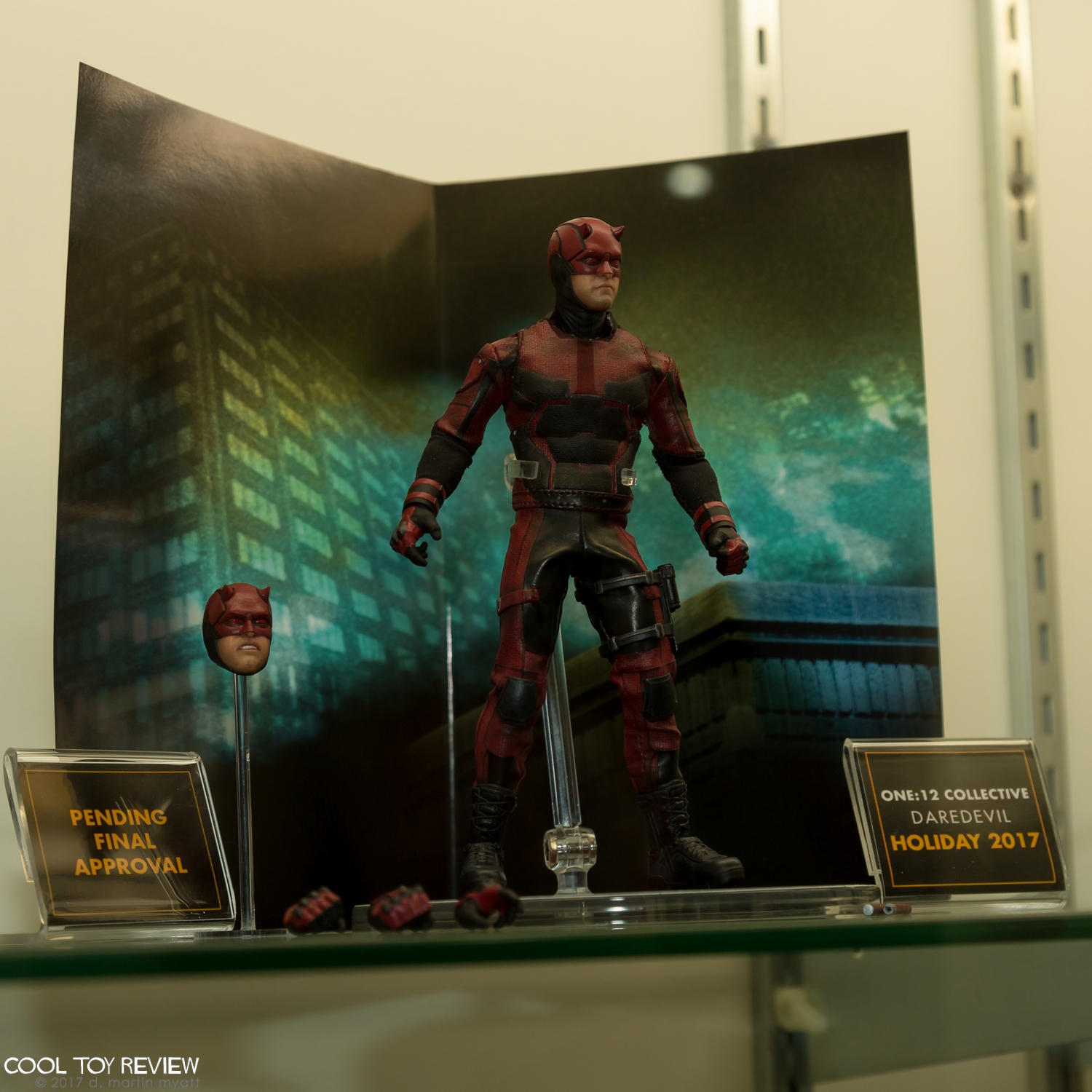 Mezco-Toyz-2017-Toy-Fair-031.jpg