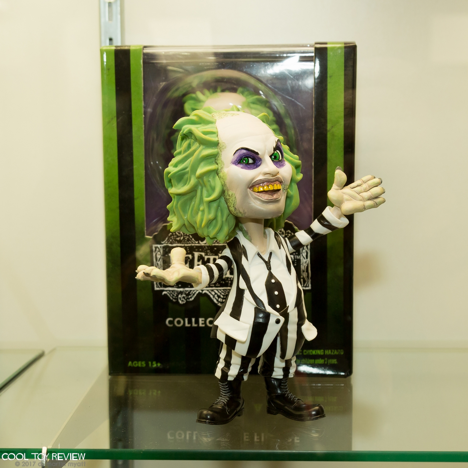 Mezco-Toyz-2017-Toy-Fair-107.jpg