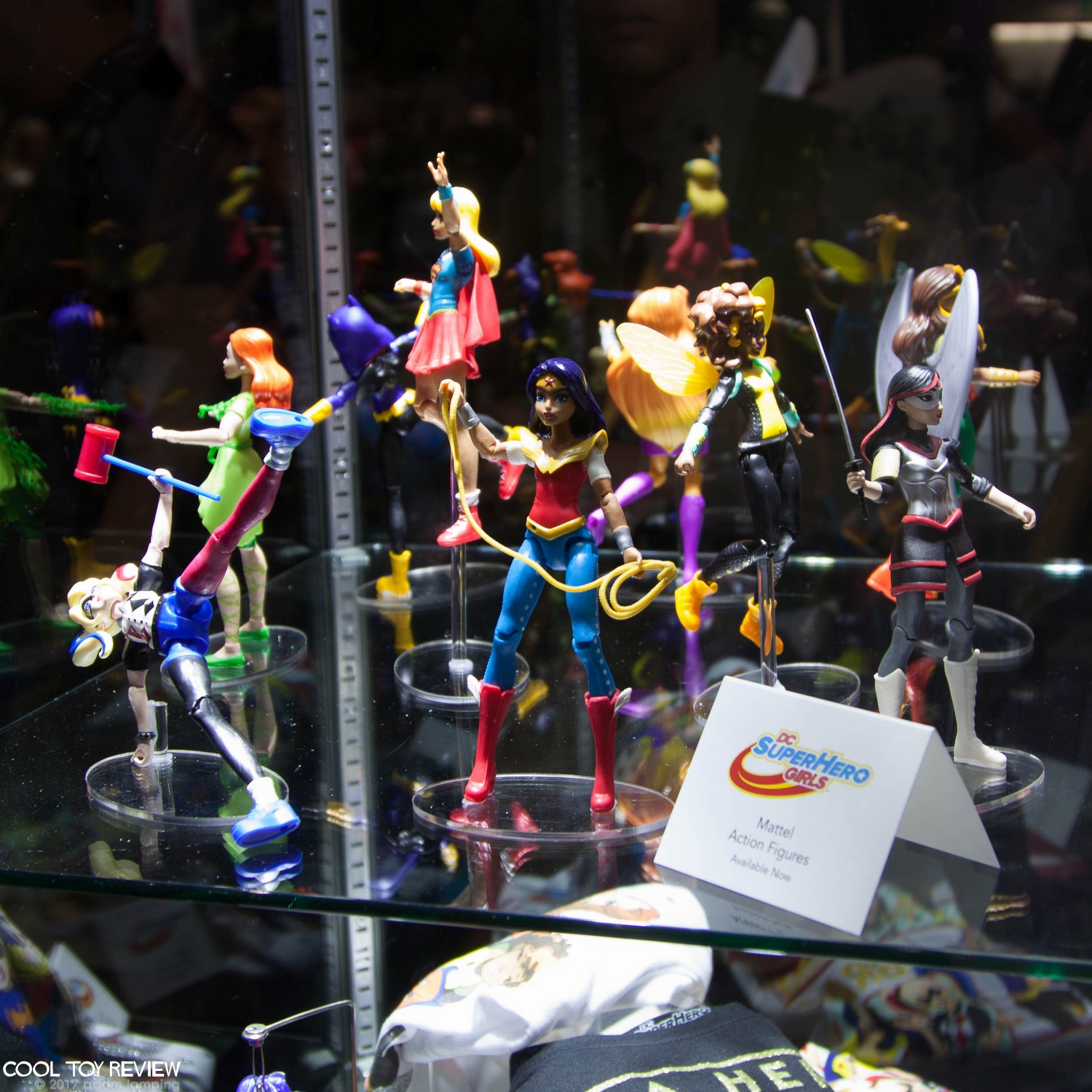 san-diego-comic-con-2017-dc-collectibles-005.jpg