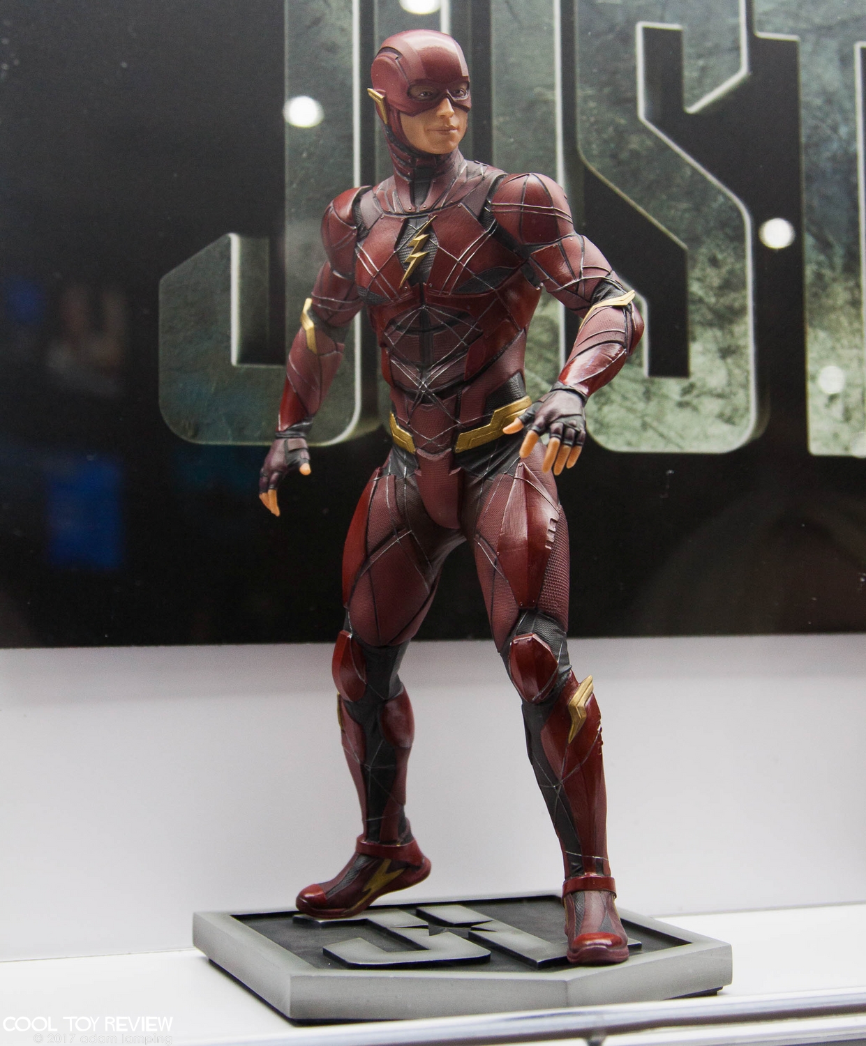 san-diego-comic-con-2017-dc-collectibles-026.jpg