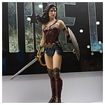 san-diego-comic-con-2017-dc-collectibles-028.jpg